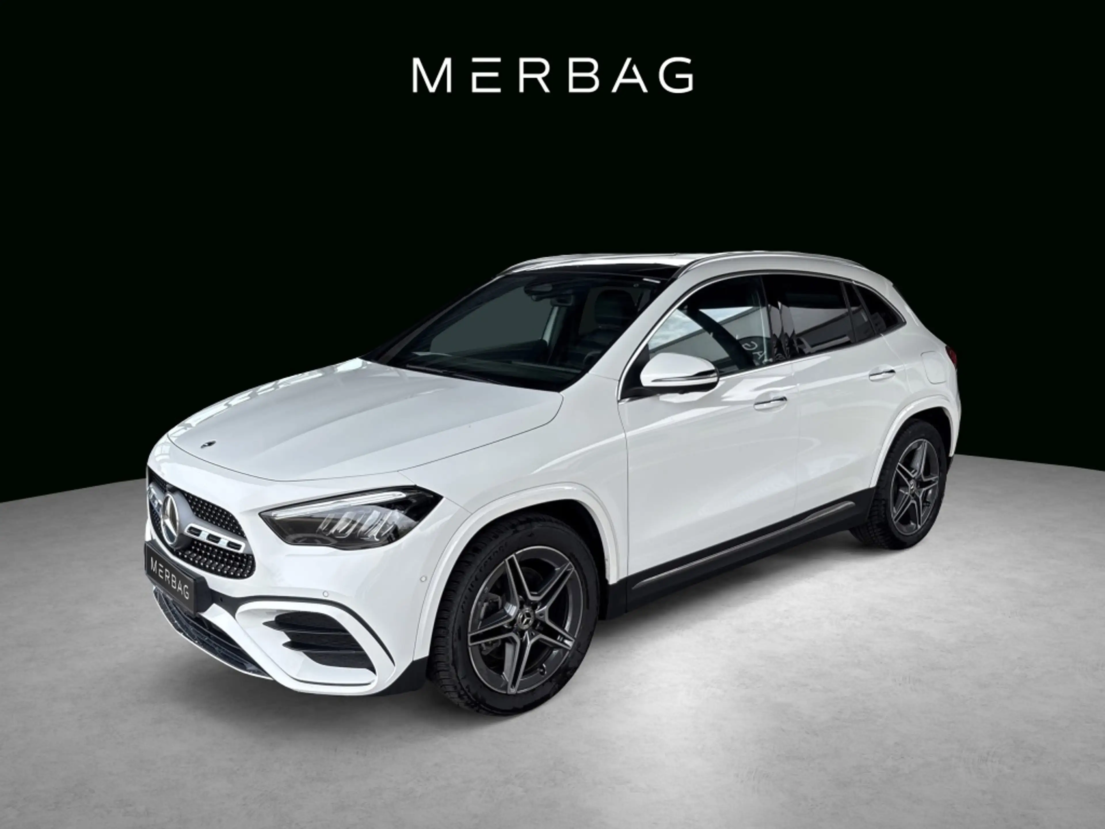 Mercedes-Benz GLA 180 d AMG AHK ACC DISTRONIC 360 PANO NAVI
