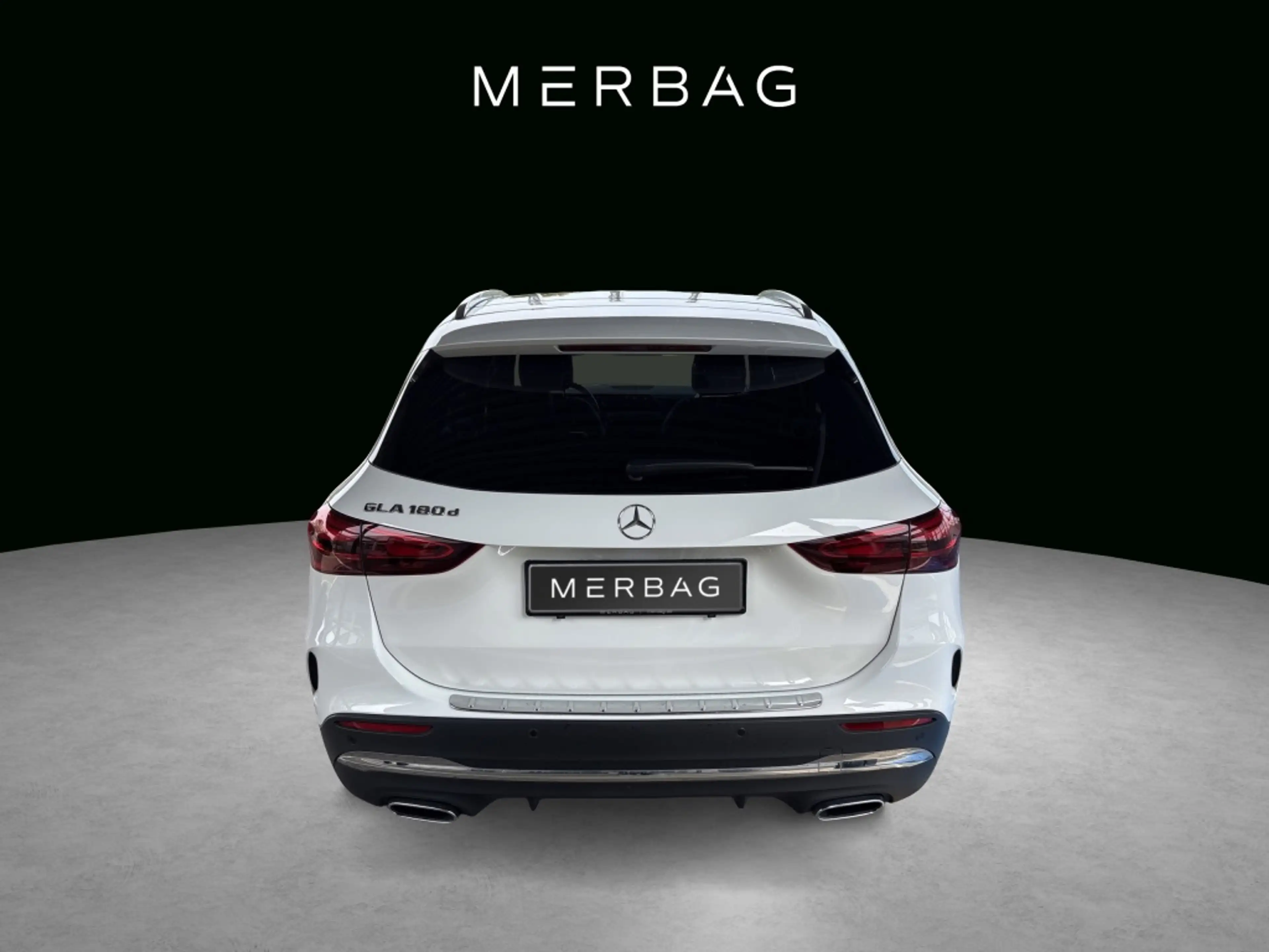 Mercedes-Benz GLA 180 d AMG AHK ACC DISTRONIC 360 PANO NAVI — photo 6