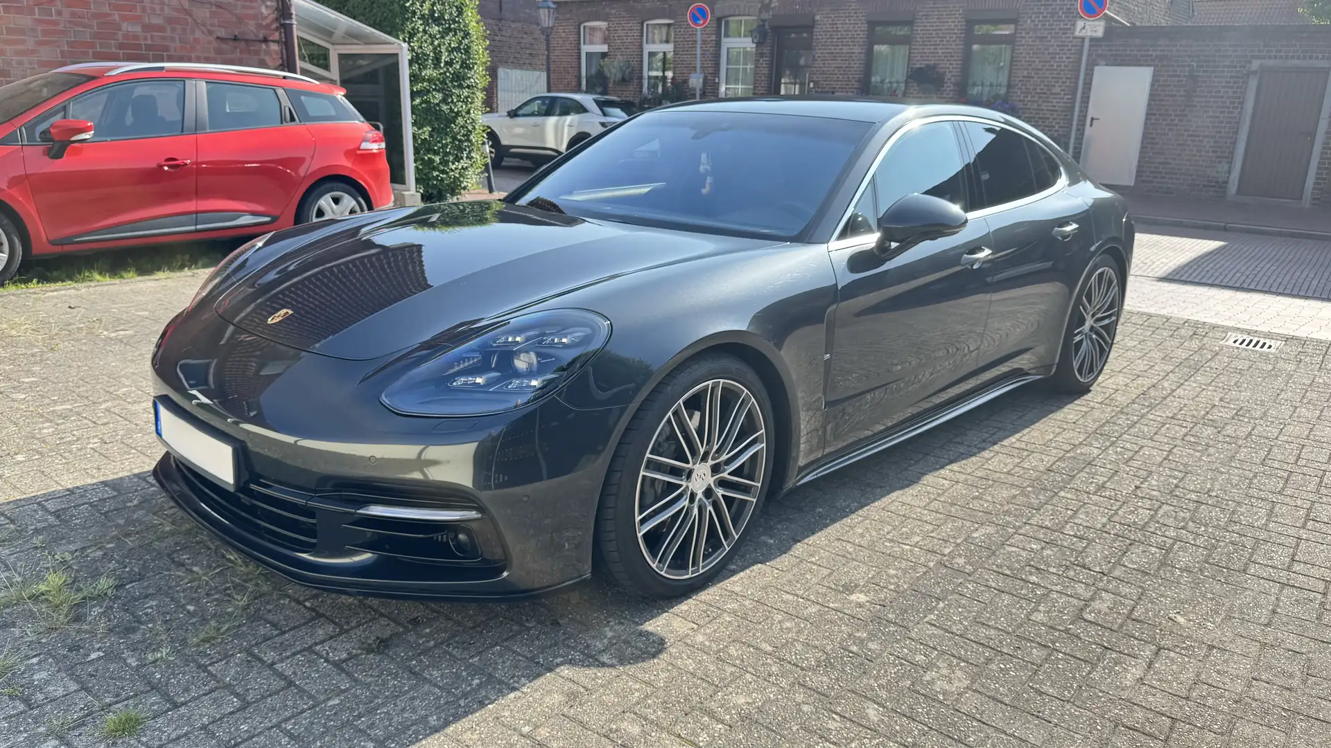 Porsche Panamera Diesel 4S ACC, 360 Softclose Sternehimmel, Massage Grau - 1