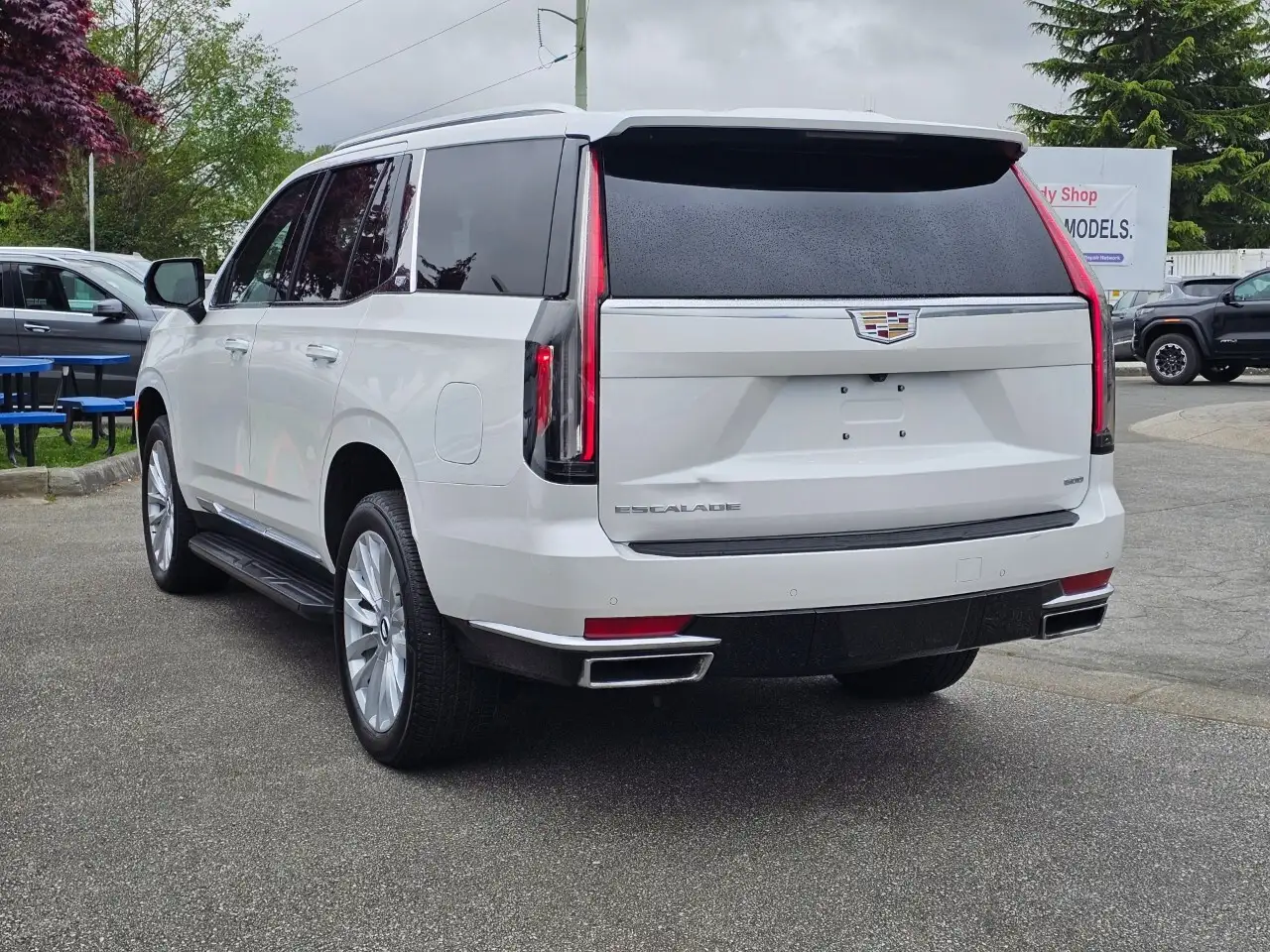 Cadillac Escalade снимка Cadillac Escalade