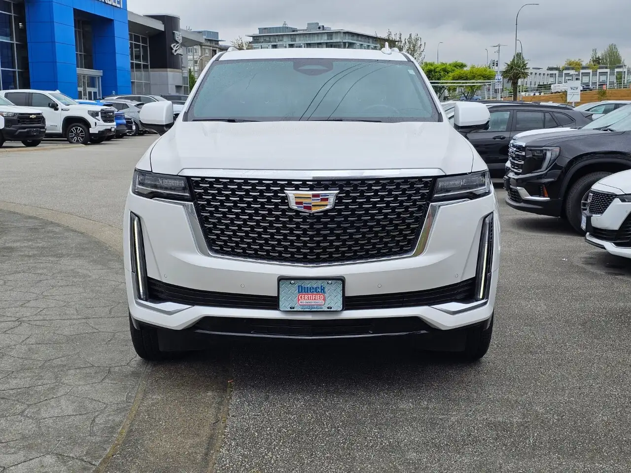 Cadillac Escalade снимка Cadillac Escalade