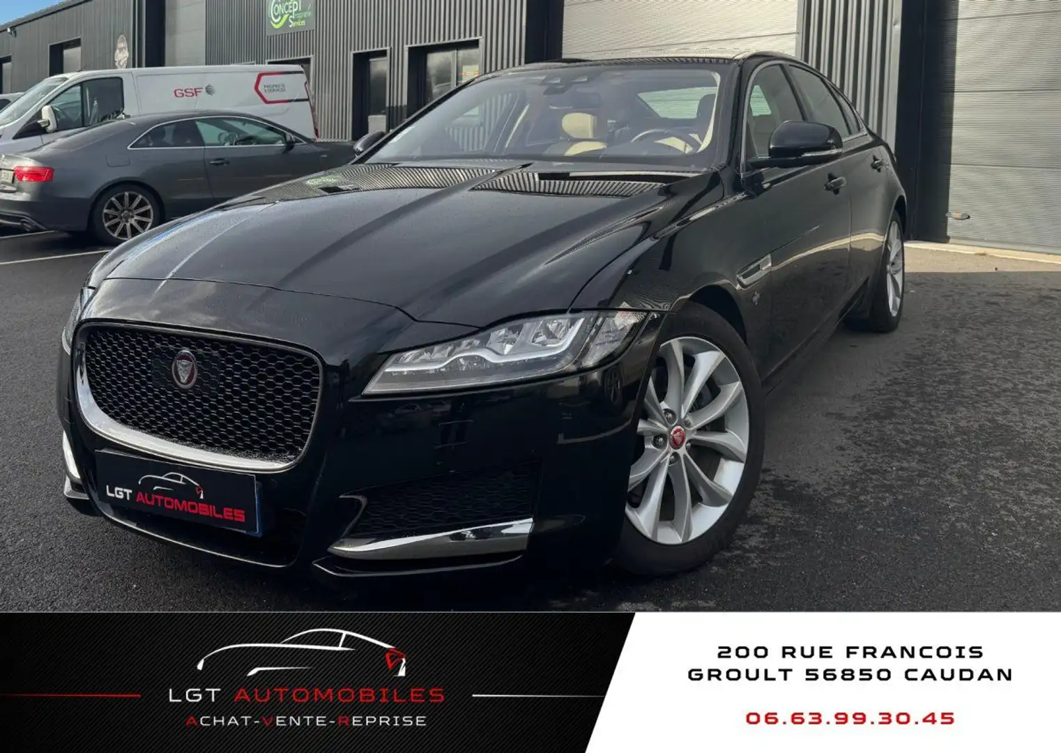 Jaguar XF (X260) Berline 2.0 D 16V 180 cv Noir - 1