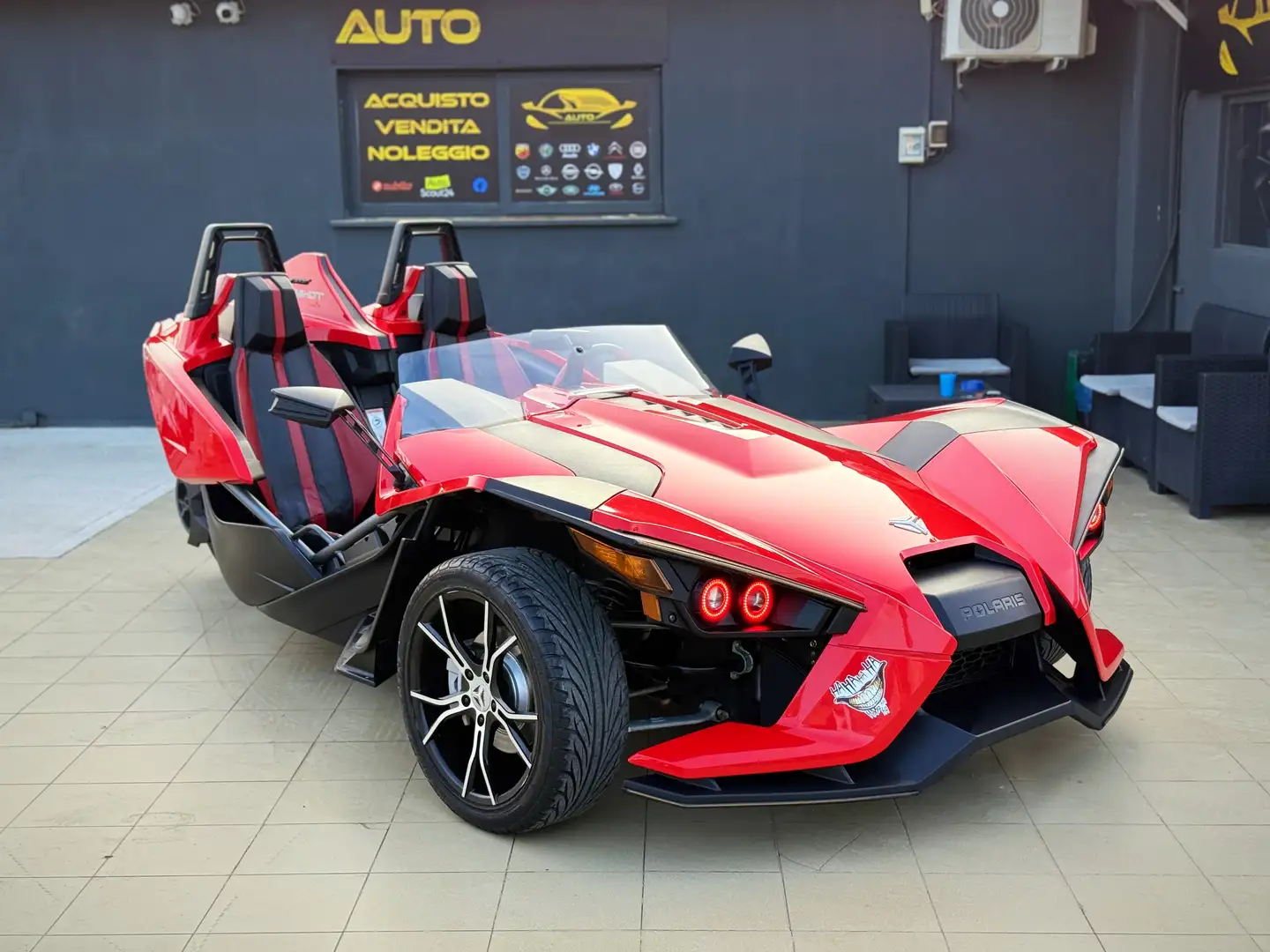 Polaris Slingshot Rosso - 1