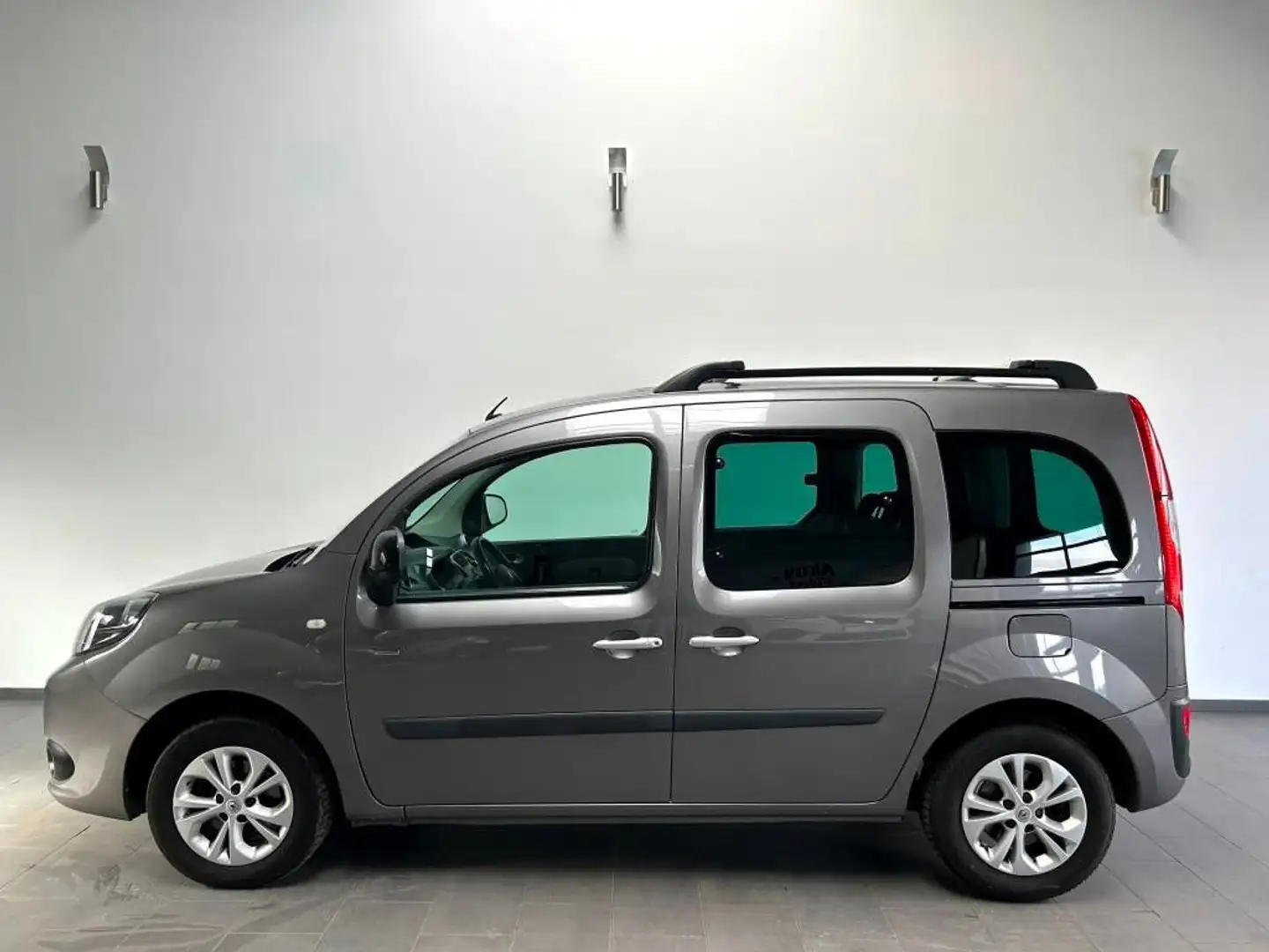 Renault Kangoo Limited Klima TÜV neu Bluetooth top gepfl Grau - 2