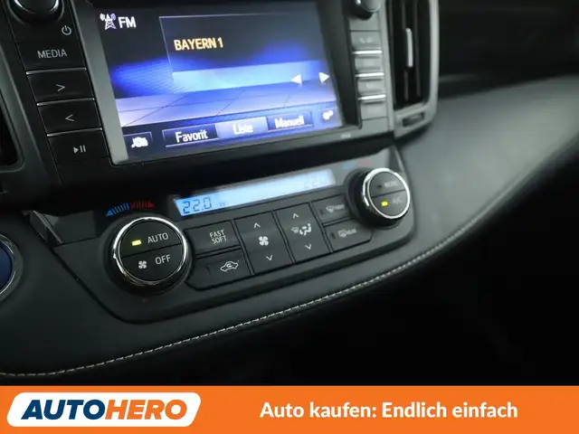 Toyota RAV4 view 23