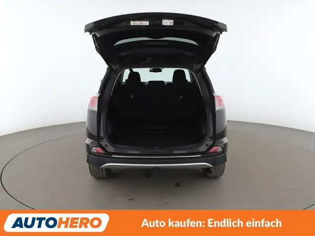 Toyota RAV4 view 16