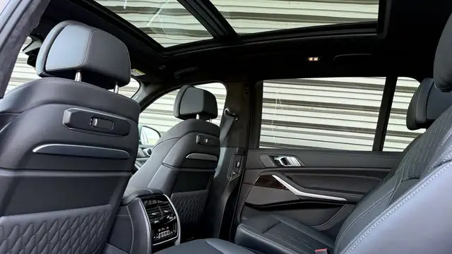 BMW X7 xDrive40d M-Sportpaket Ansicht 18