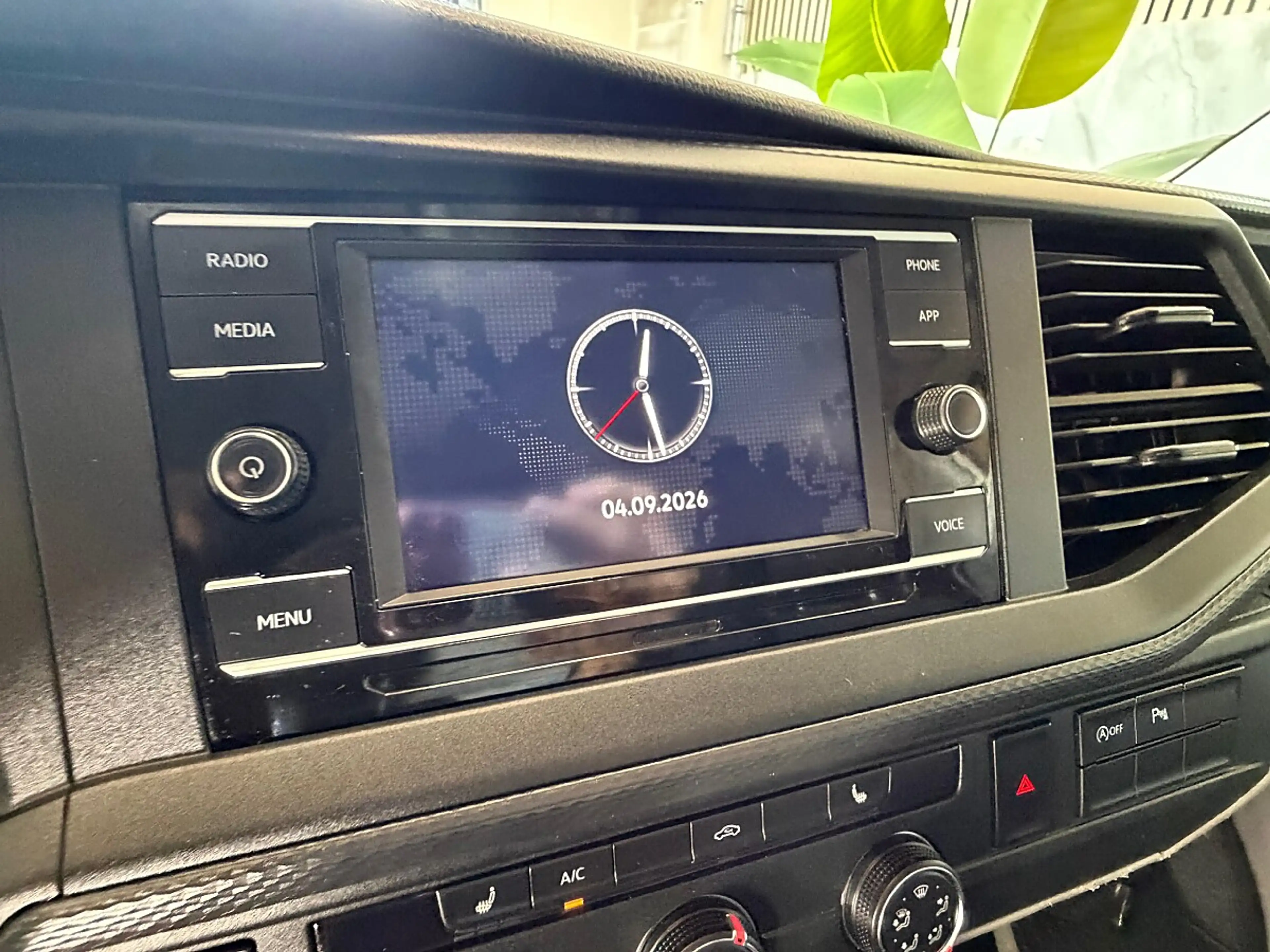 Volkswagen T6.1 Transporter LR Heckklappe L2H1 Standheizung, Tempomat, Einp... — photo 13