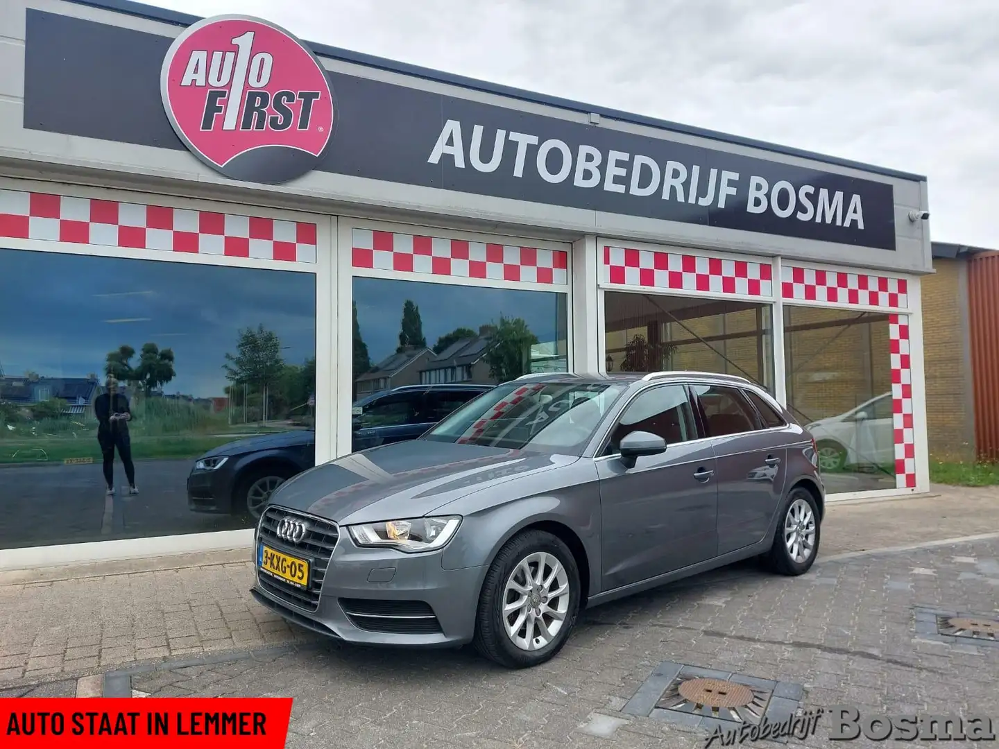 Audi A3 Sportback 1.4 TFSI Attraction Pro Line Grijs - 1
