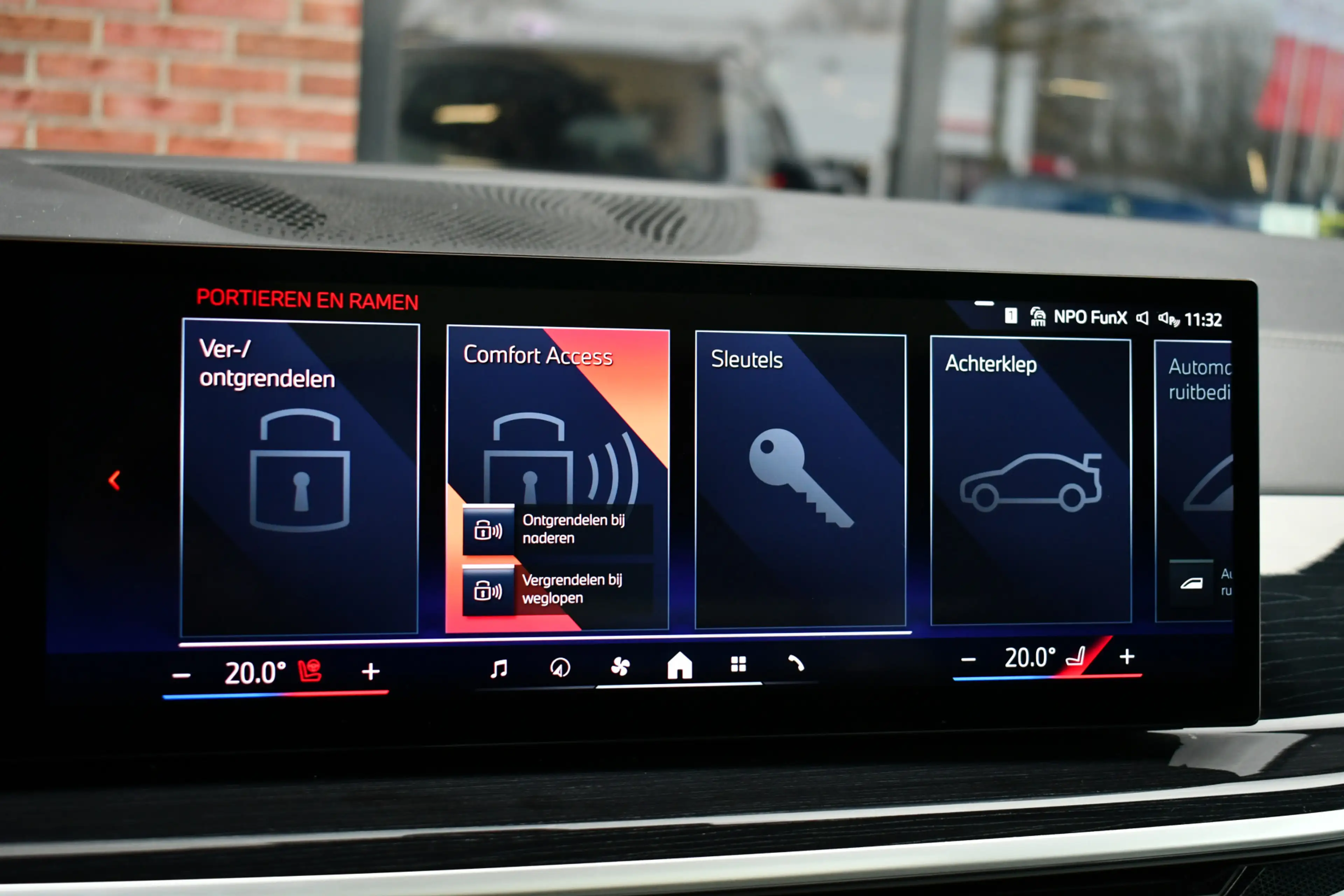 BMW X5 xDrive50e M-Sport Skylounge Comf-stoel ACC 360 HUD — photo 40