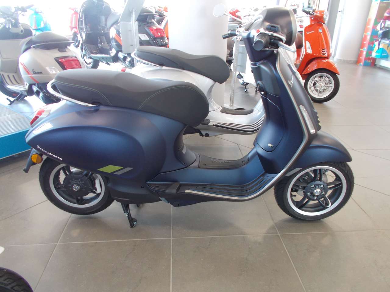 Vespa Primavera 125 TECH ELETTRICA