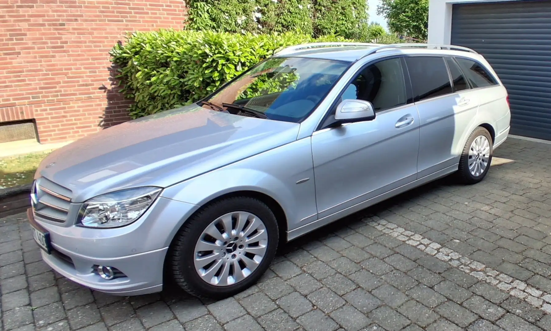 Mercedes-Benz 220 CDI Eleganze mit Sonderausstattung Argent - 1