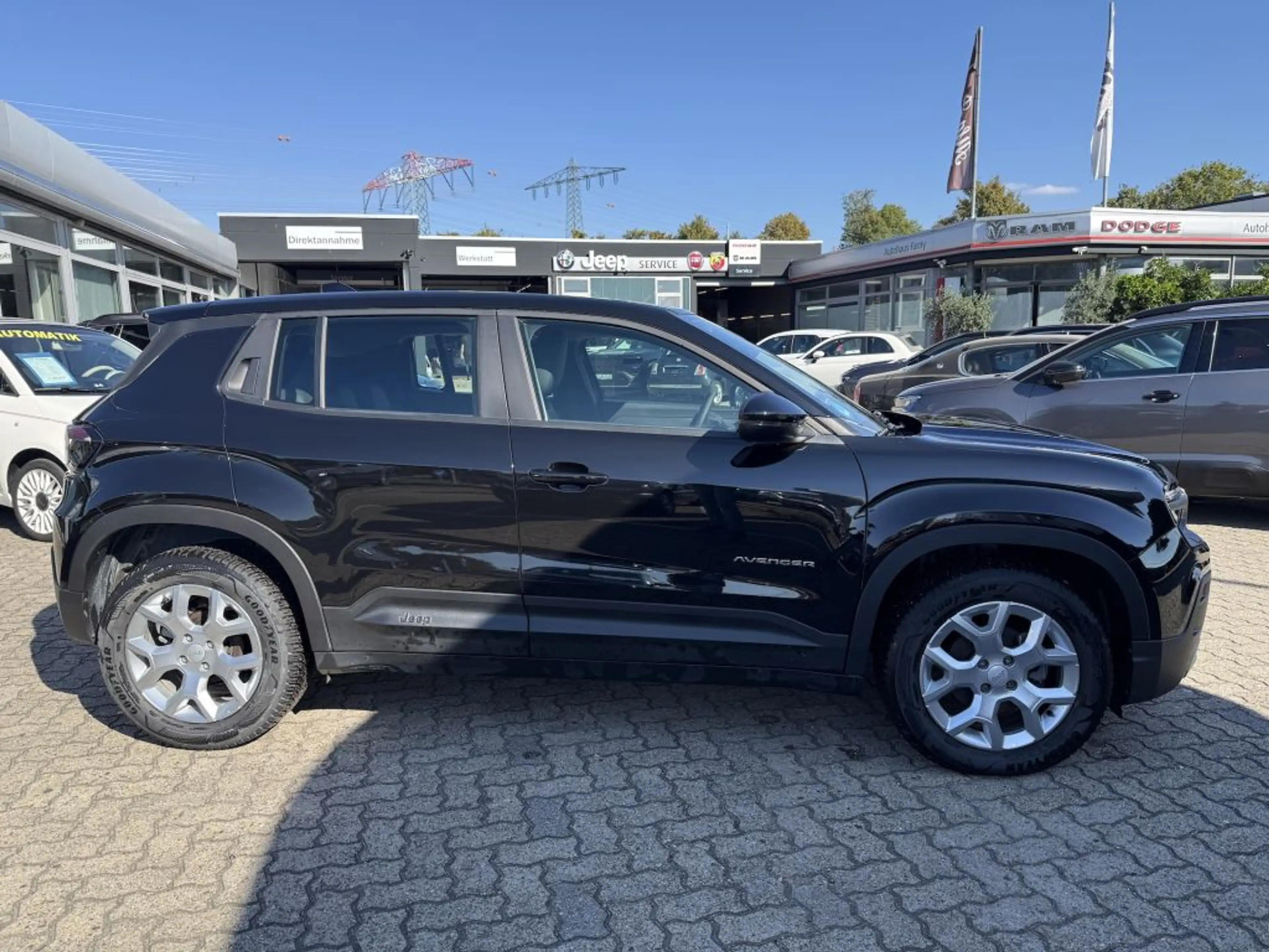 Jeep Avenger 1.2 GSE T3 Turbo-Benzin GDI Altitude — photo 4