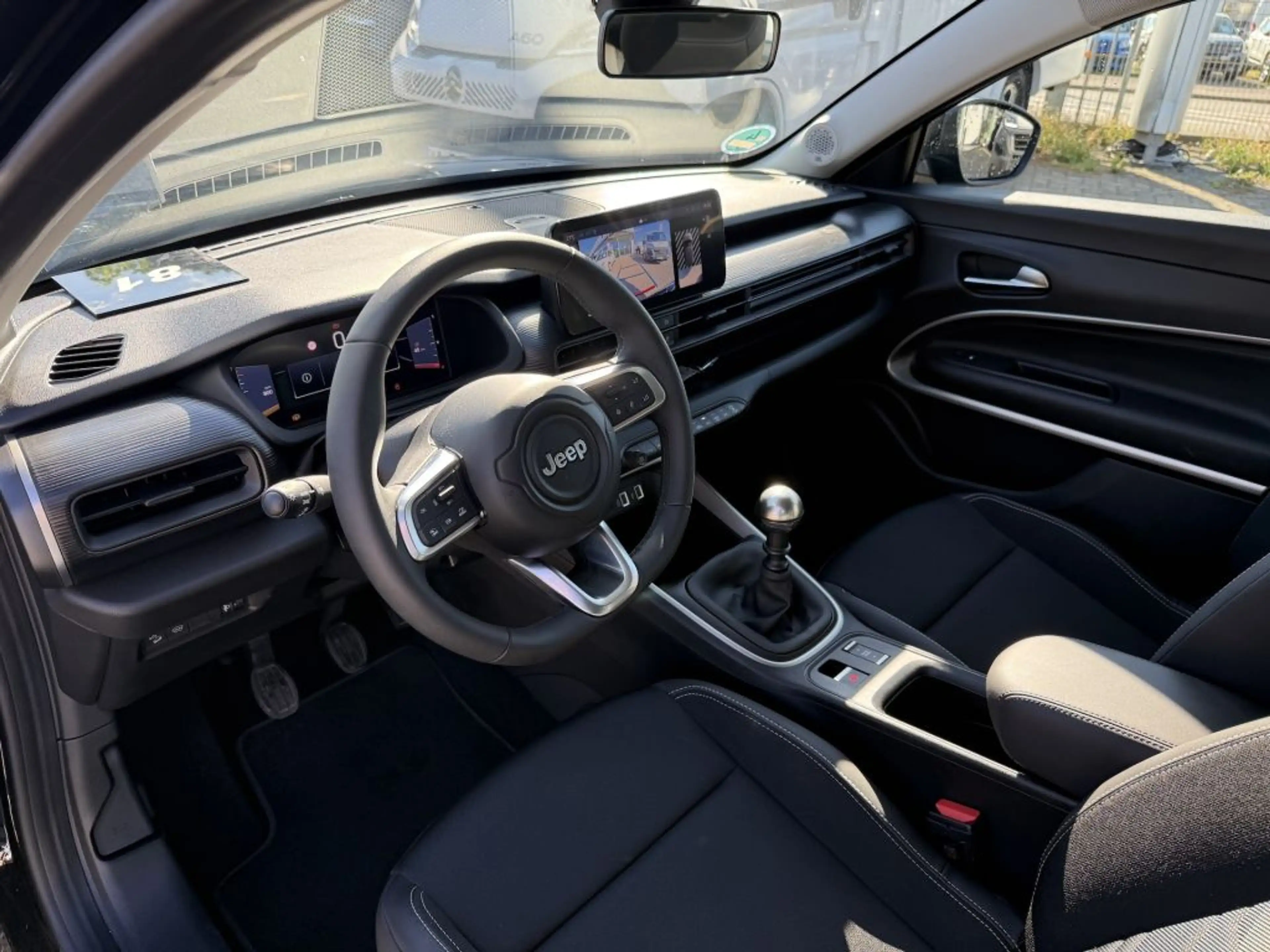 Jeep Avenger 1.2 GSE T3 Turbo-Benzin GDI Altitude — photo 11
