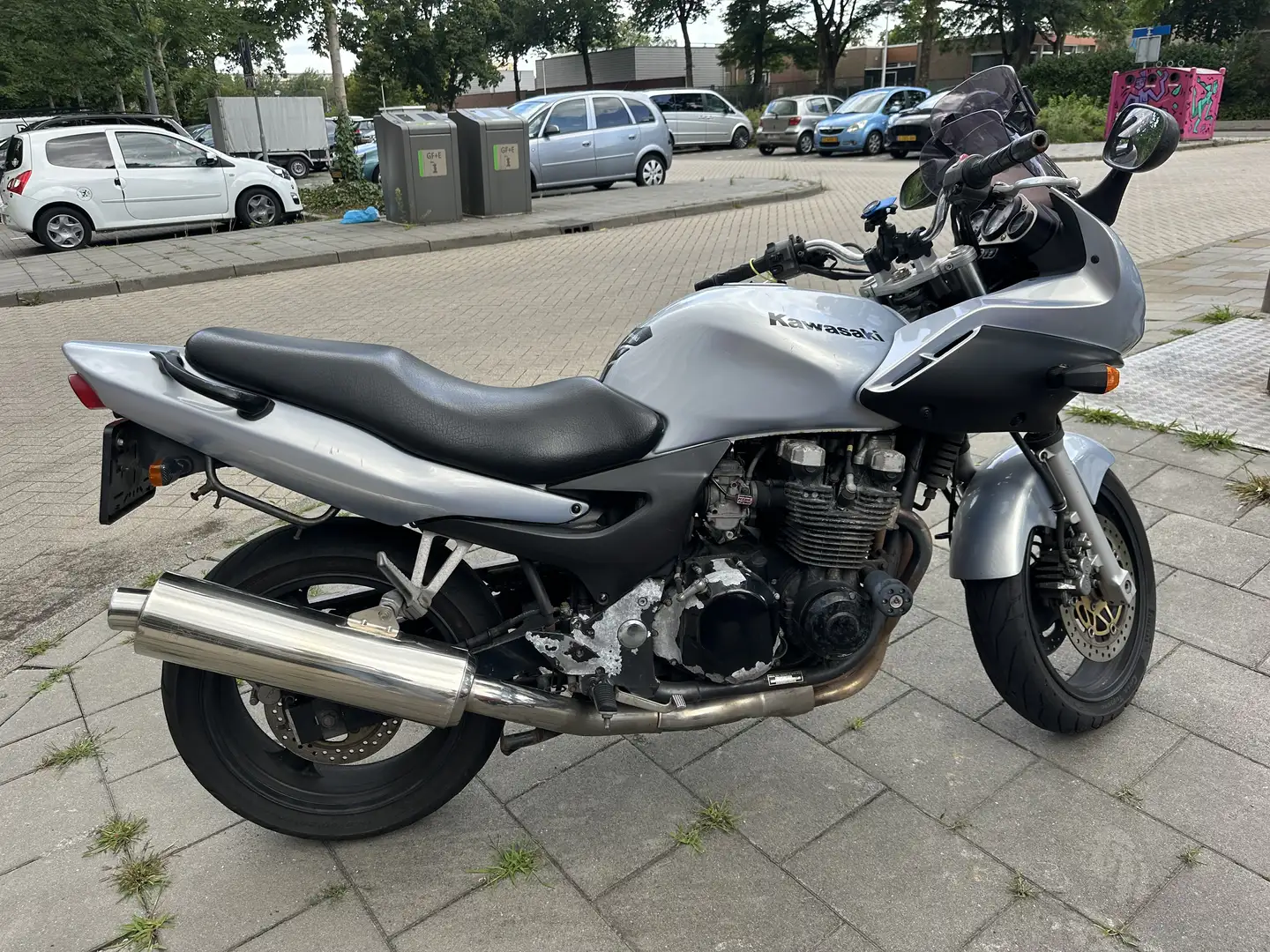 Kawasaki ZR - 7 S - 1