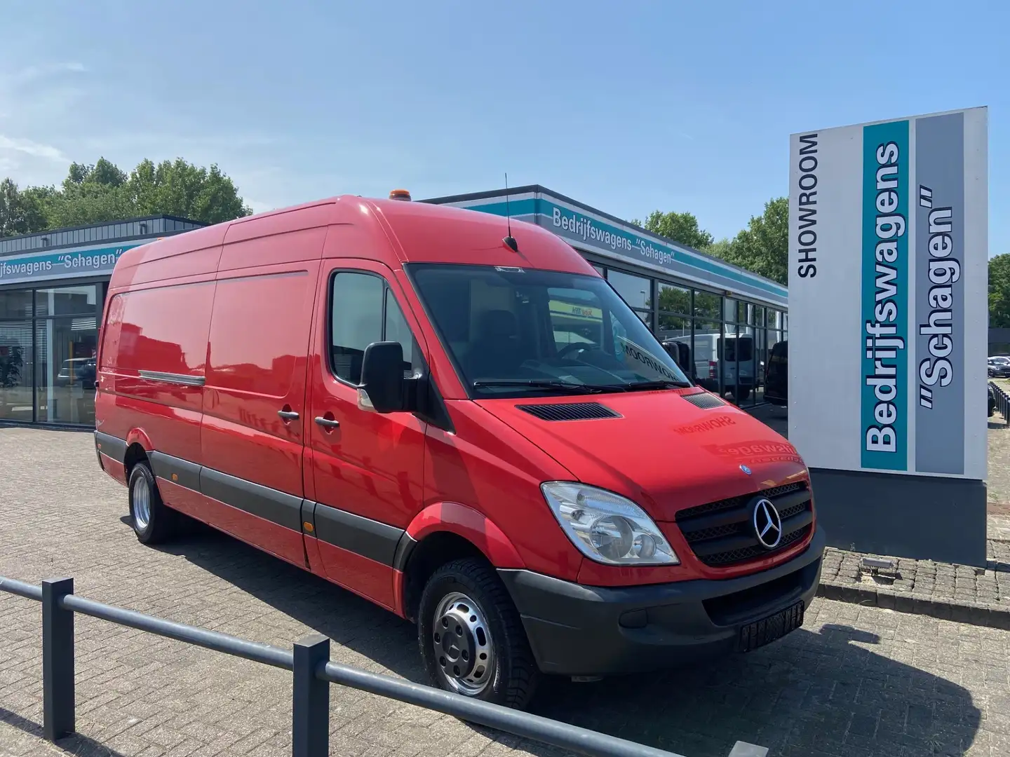 Mercedes-Benz Sprinter 516 CDI E5 L3H2 Export | handel | N2 5000kg GVW Rood - 1