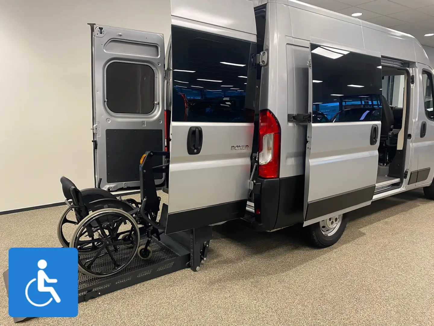 Peugeot Boxer L1H2 Rolstoelbus Zilver - 2