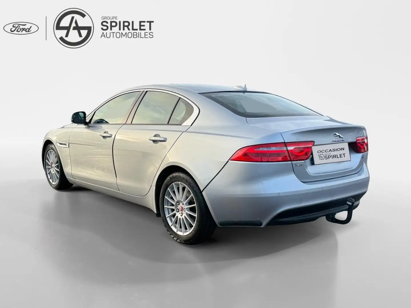Jaguar XE Export-marchand uniquement Gris - 2