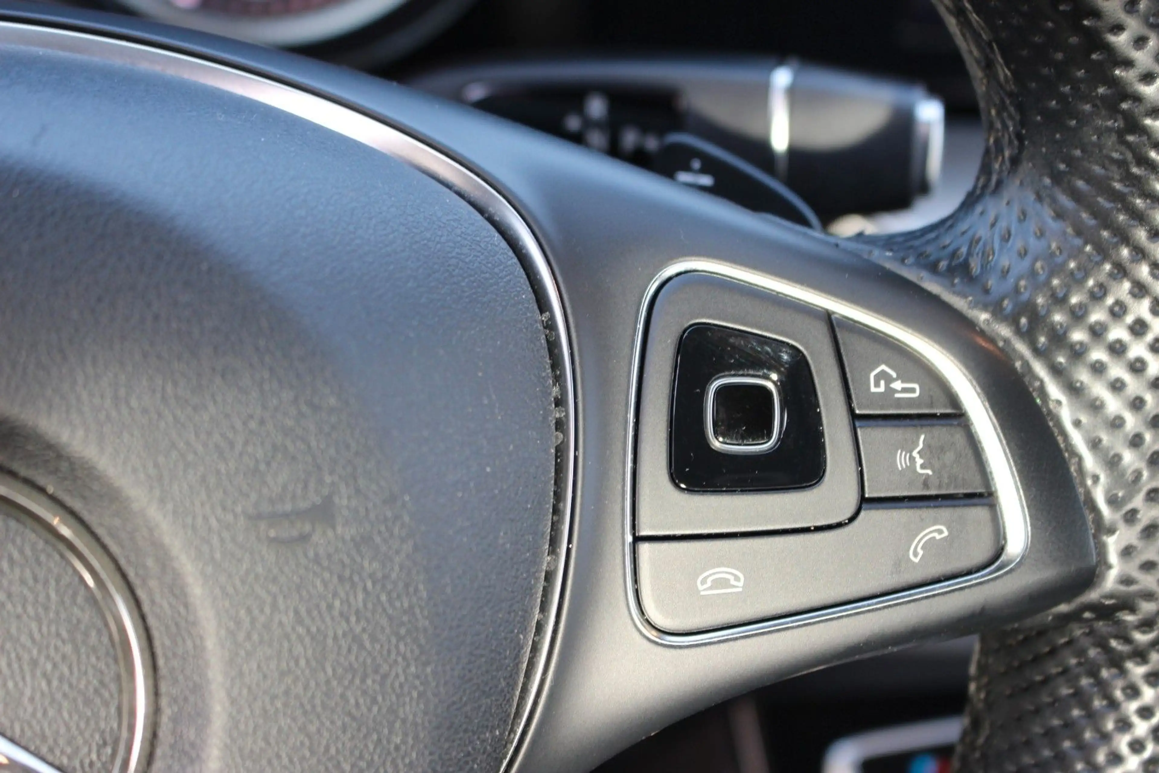 Mercedes-Benz E 220 d BT/AHK/RCAM/PDC/NAVI/SHZ/KLIMA/ — photo 14