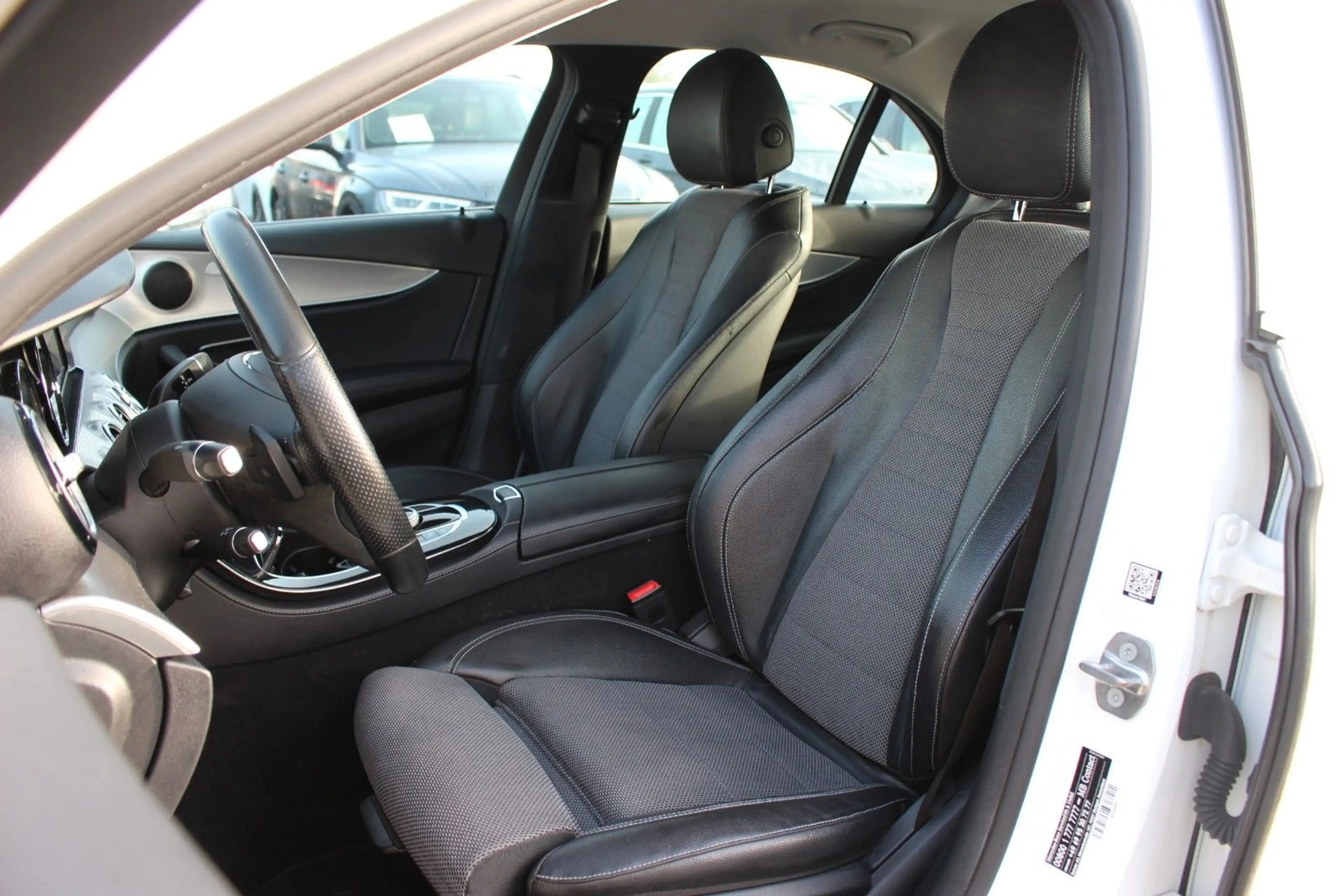 Mercedes-Benz E 220 d BT/AHK/RCAM/PDC/NAVI/SHZ/KLIMA/ — photo 8