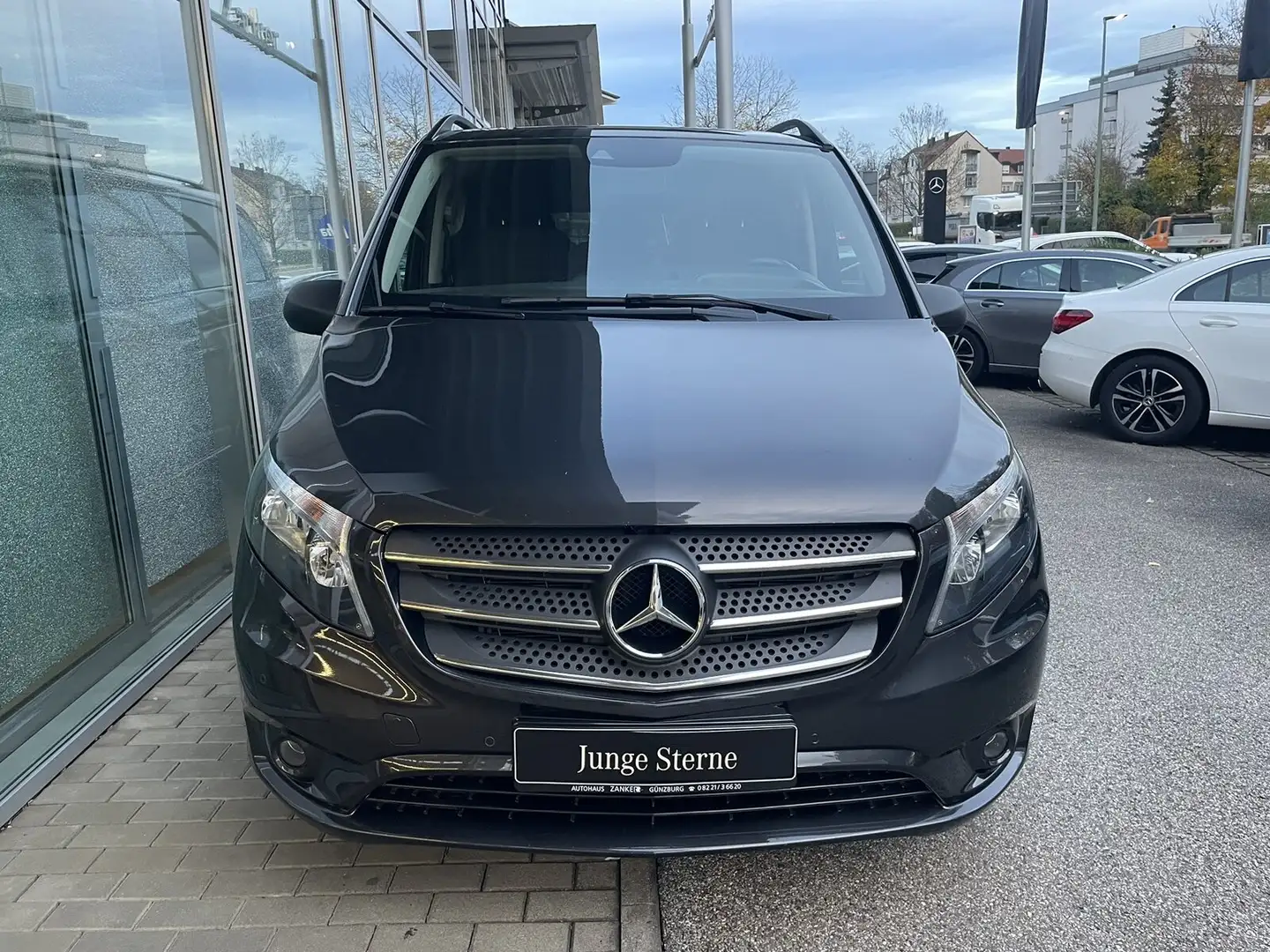 Mercedes-Benz Vito Vito 119 CDI Tourer SELECT XL CAM*EL-TÜREN*VOLL Grau - 2