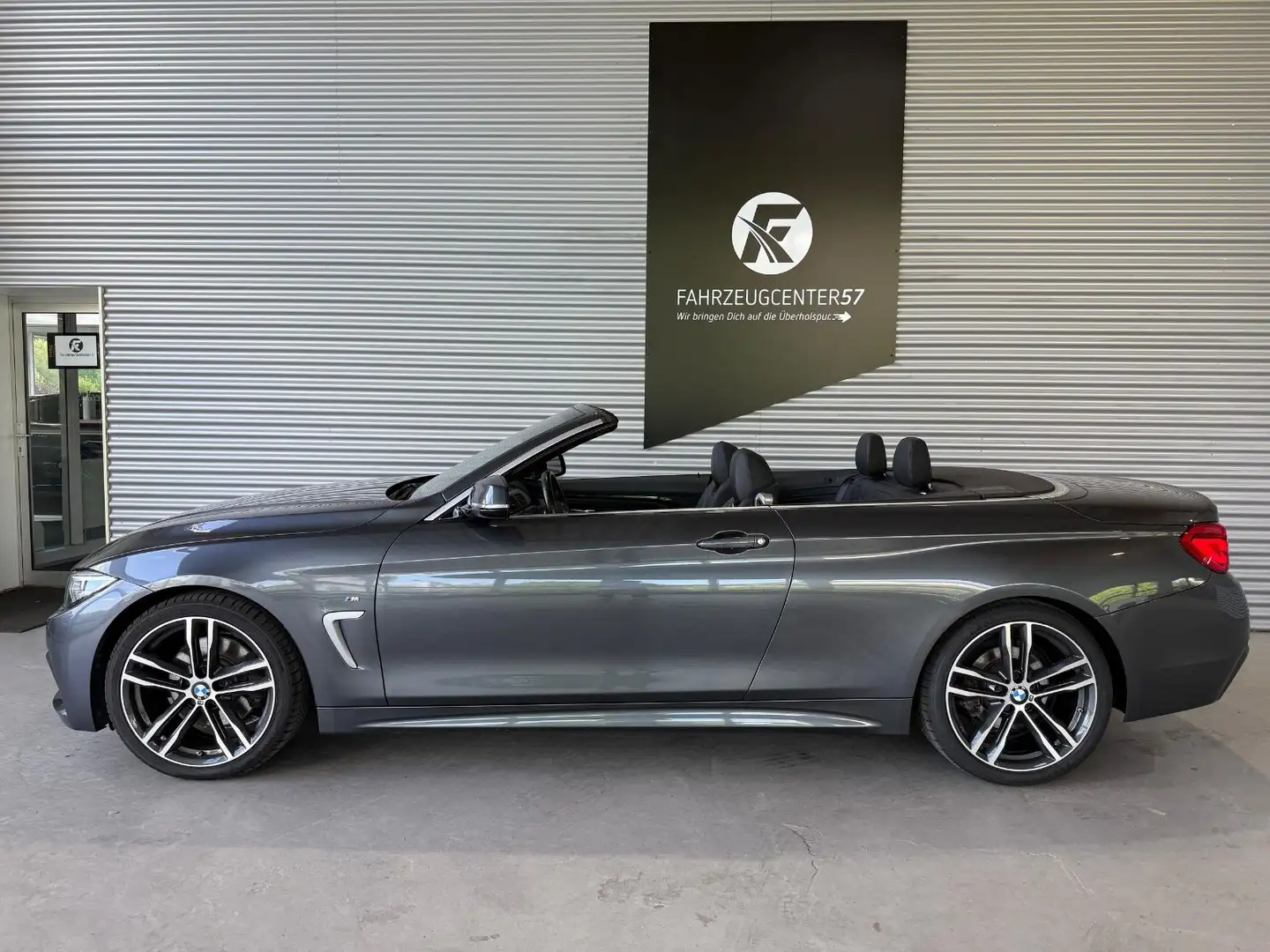 BMW 430 i Cabrio M-SPORT/ADAP. LED/CARPLAY/H&K/DAB Grau - 2