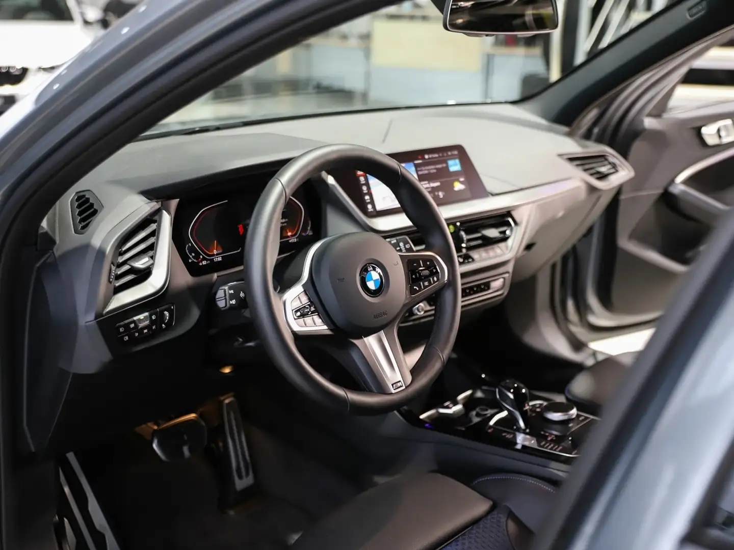 BMW 118 118i M Sport ACC Kamera Grau - 2