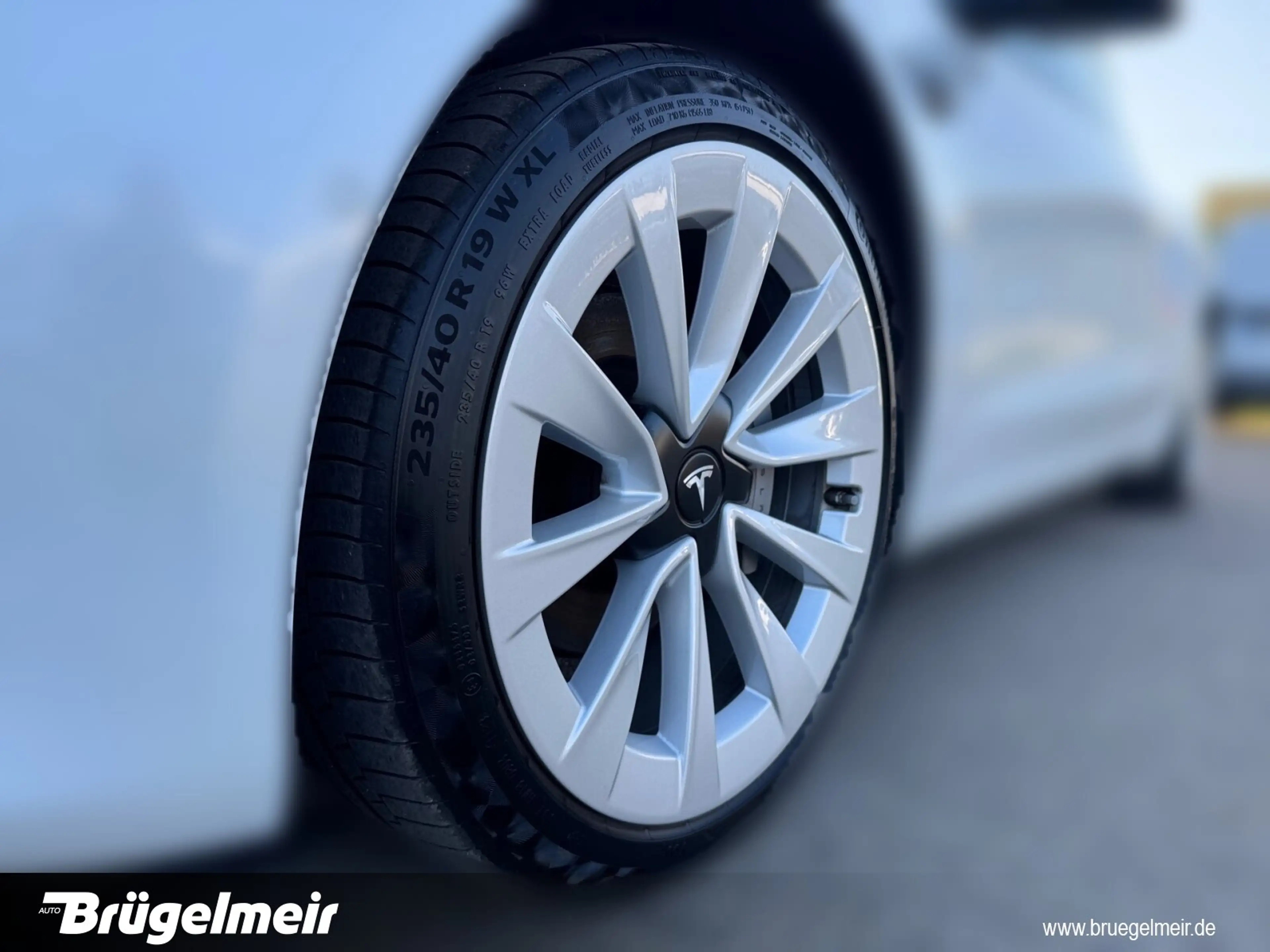 Tesla Model 3 Model 3 Long Range Dual 82 kWh AWD — photo 10
