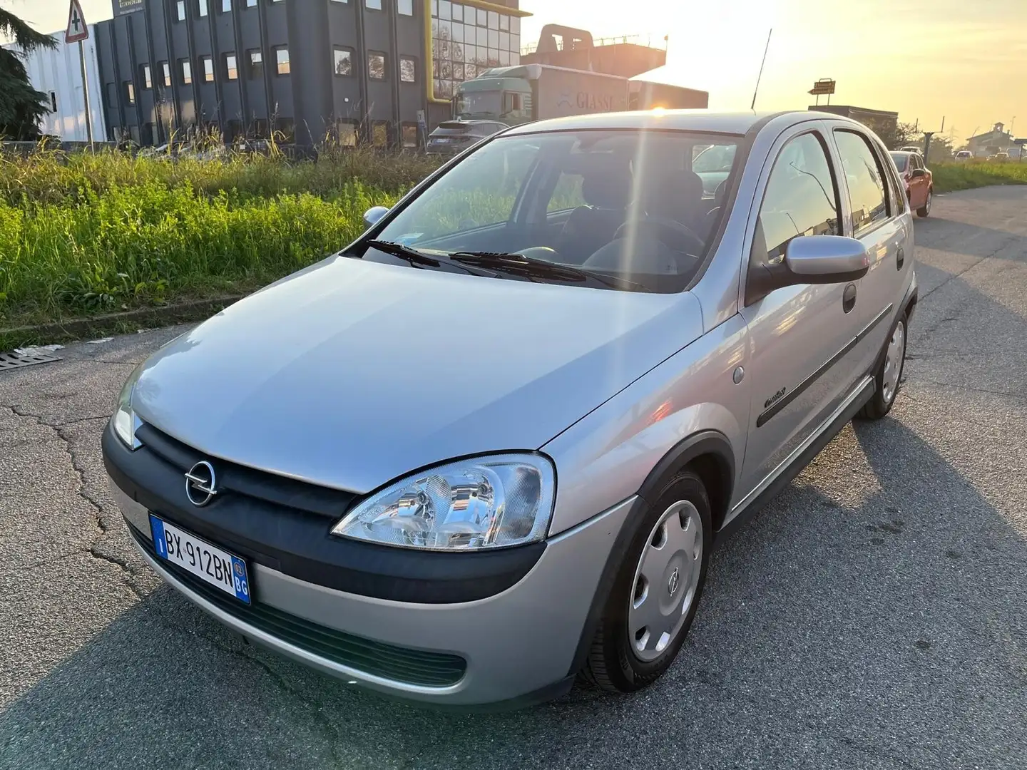 Opel Corsa Corsa 1.0i 12V cat 5 porte Argento - 1