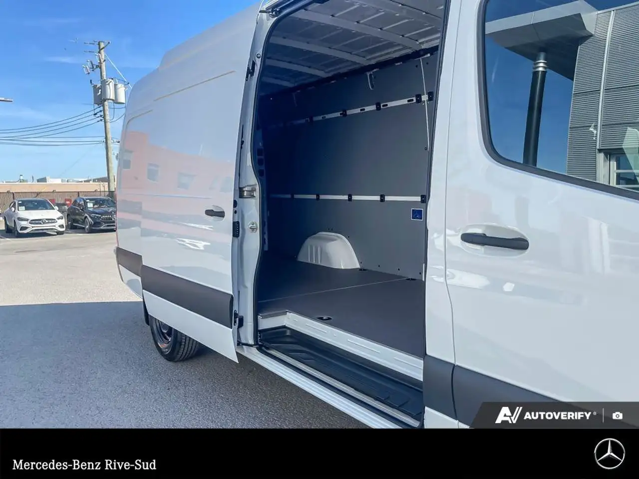 Mercedes-Benz Sprinter снимка Mercedes-Benz Sprinter