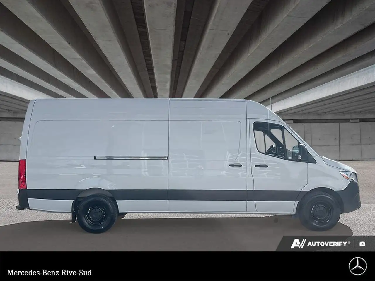 Mercedes-Benz Sprinter снимка Mercedes-Benz Sprinter