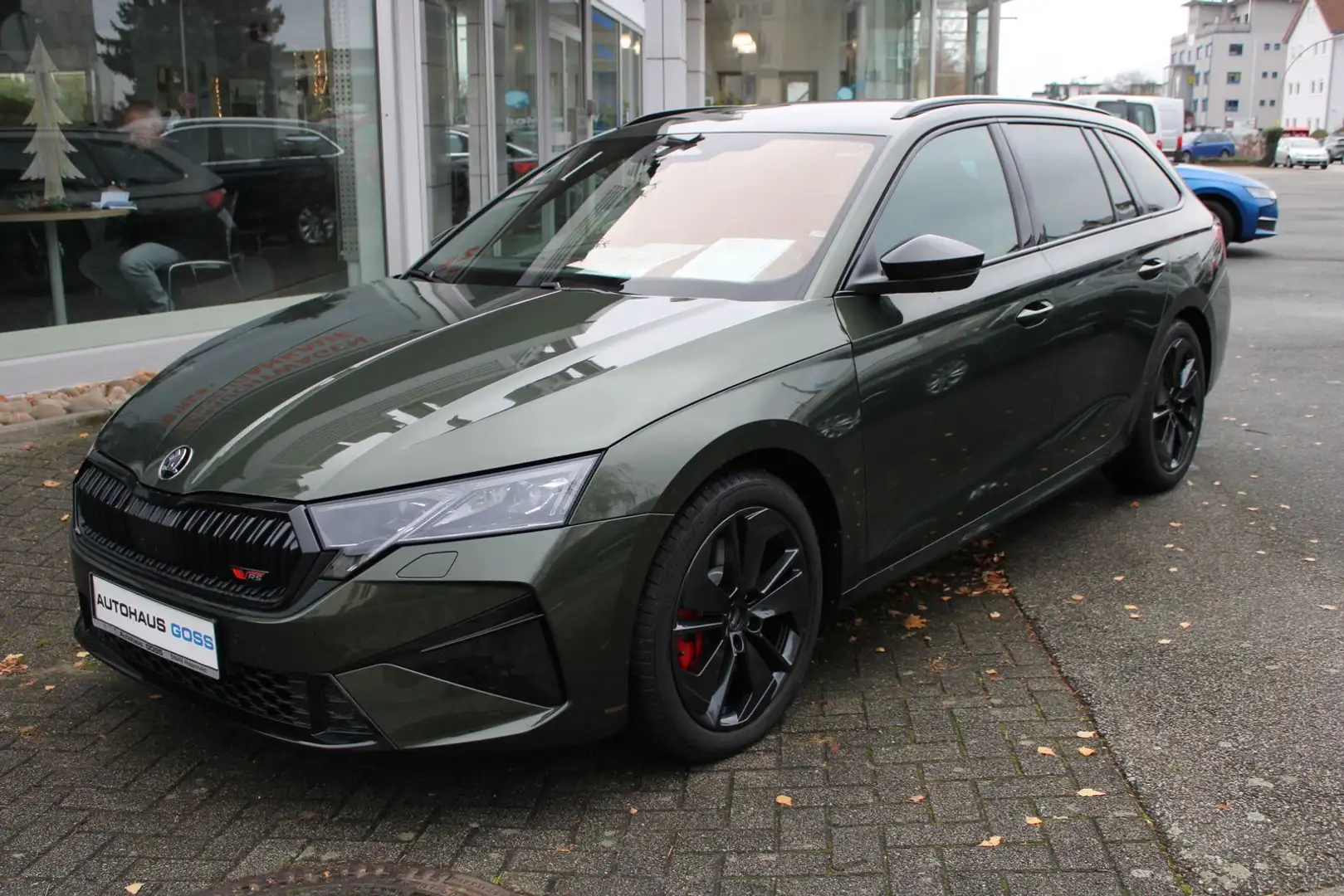 Skoda Octavia RS 2.0TSI 265PS 7-Gang DSG NAVI AHK Grün - 1