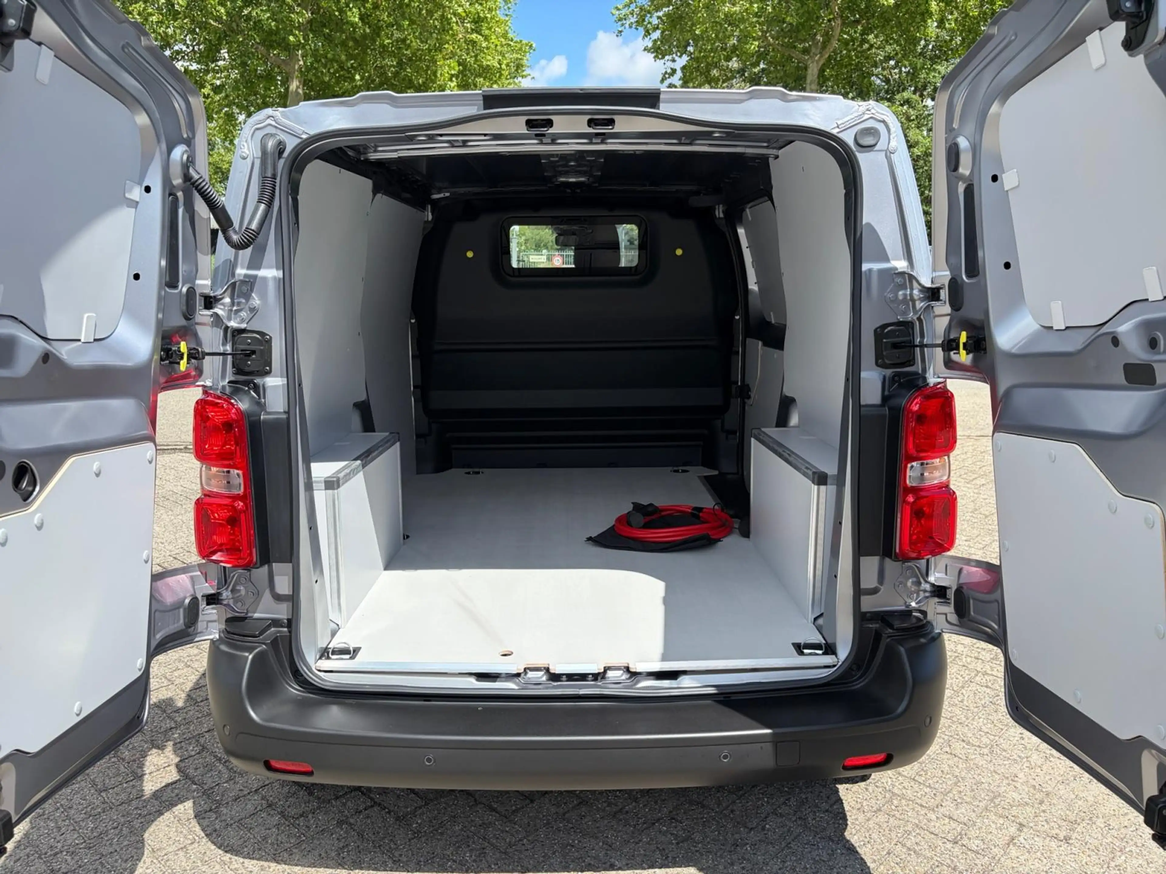 Peugeot e-Expert L2 75 kWh 136pk | ACTIE | 8 jaar garantie | 0% fin — photo 15