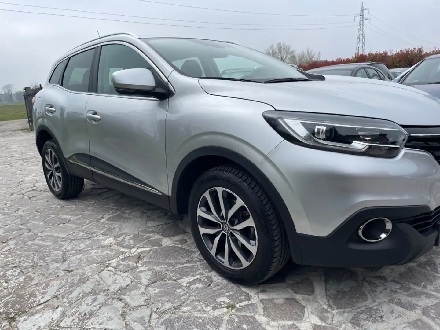 Renault Kadjar dCi 130CV 4x4 Energy Sport Edition Silber - 2