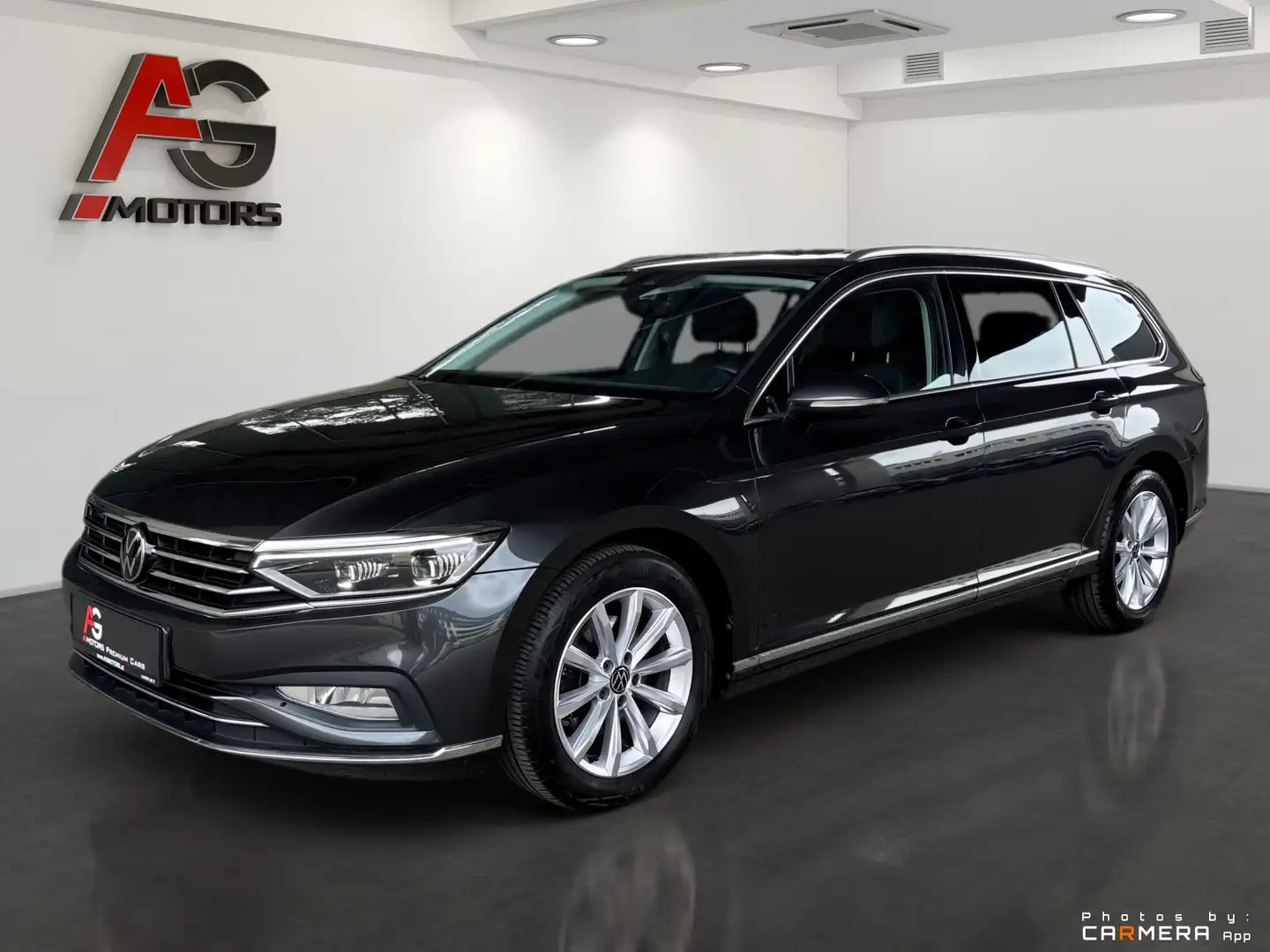 Volkswagen Passat Variant Elegance 2,0 SCR TDI ACC/LED/Navi/Panorama/Kamera Gris - 1