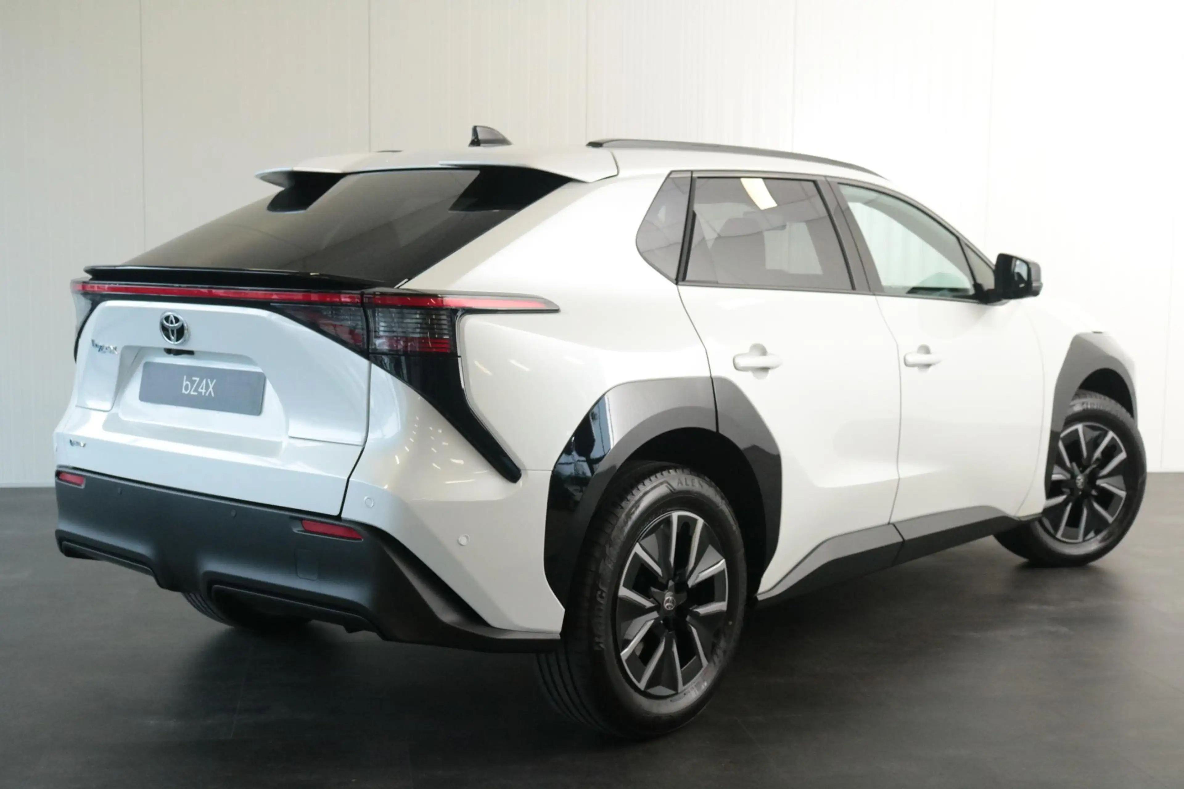 Toyota bZ4X Executive 73 kWh, JBL audio — photo 5