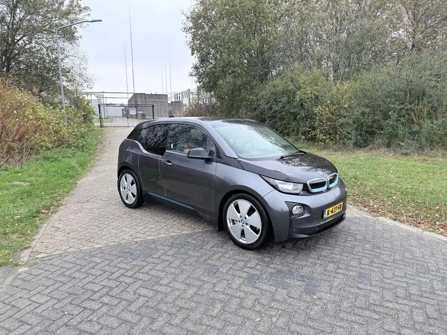 BMW i3 i3 Basis iPerf94Ah33kWh Сірий - 1