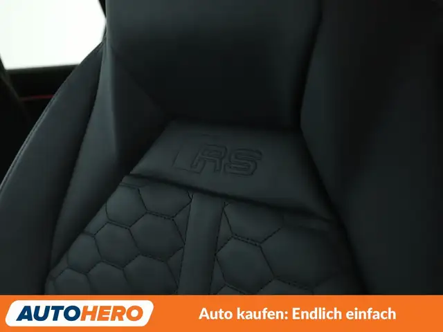 Audi RS Q3 view 29
