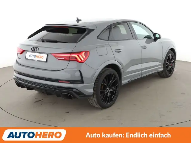 Audi RS Q3 view 6