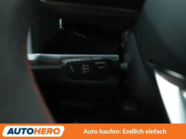 Audi RS Q3 view 27