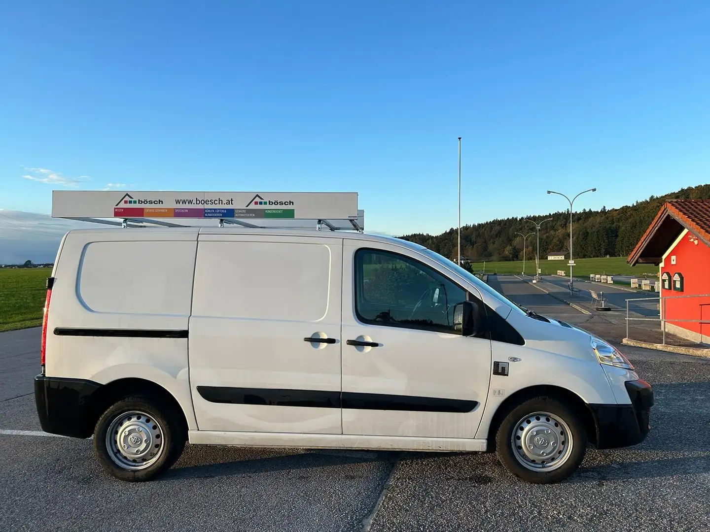 Toyota Proace Proace-1,6 D-4D Bílá - 2