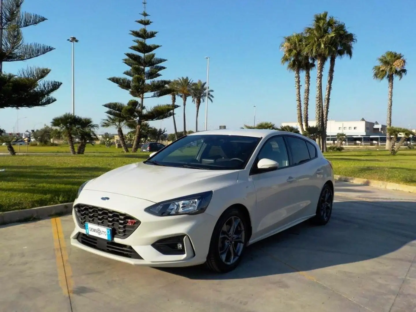 Ford Focus 1.0 EcoBoost Hybrid 125 CV 5p. ST-Line Blanco - 1