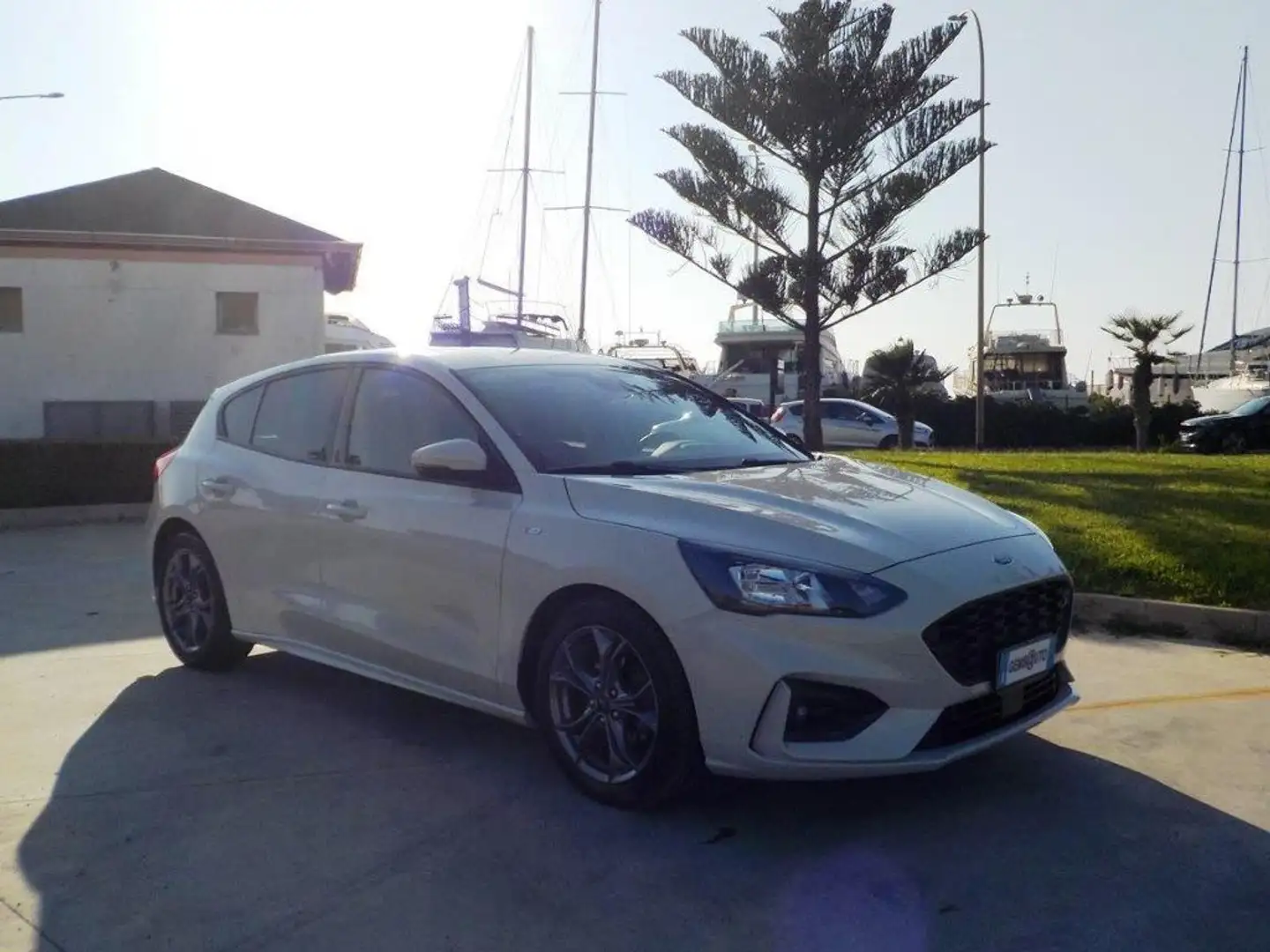 Ford Focus 1.0 EcoBoost Hybrid 125 CV 5p. ST-Line Blanco - 2