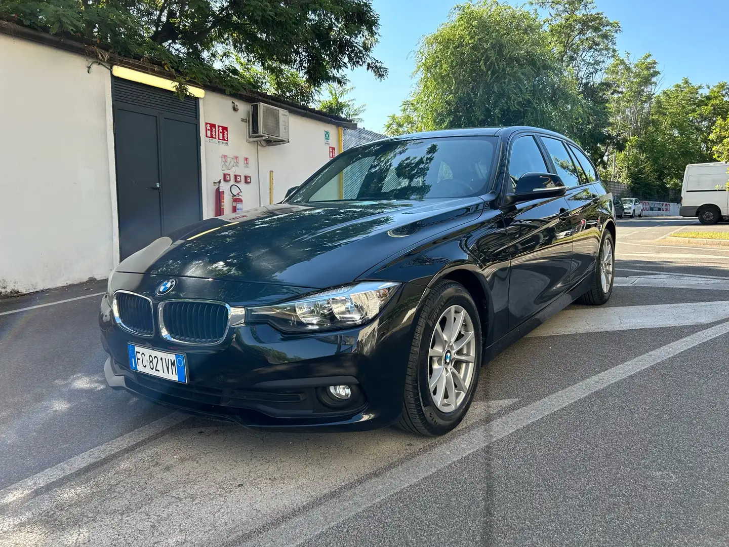 BMW 318 TOURING LUXURY E6 *UNIPRO**AUTOMATICA**100000 KM!* Black - 1