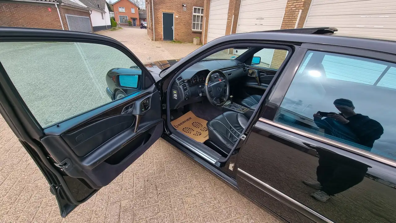 Mercedes-Benz E 55 AMG, foto 12