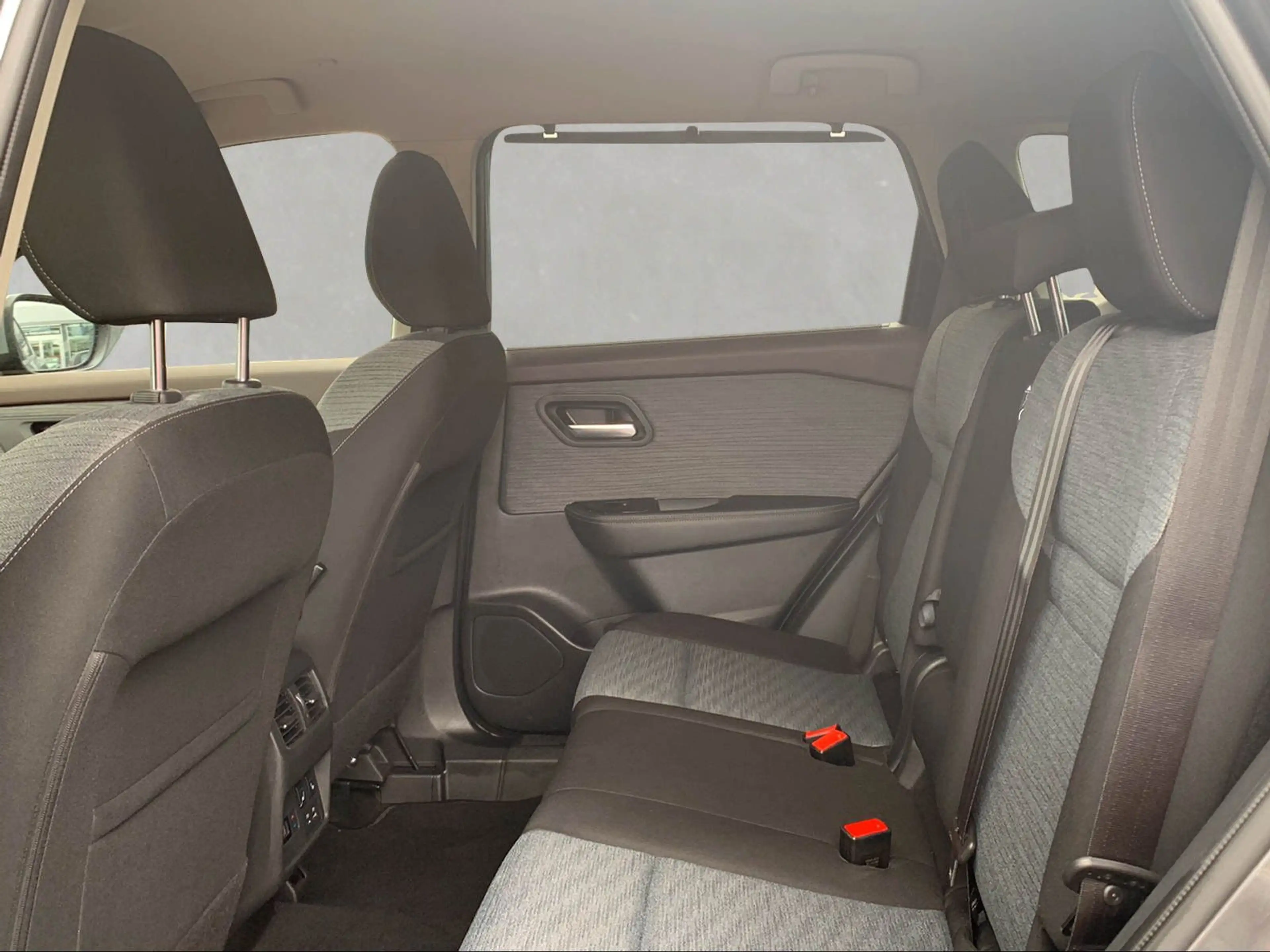 Nissan X-Trail N-Connecta 17.100 KM 360° Dig. Tacho — photo 8