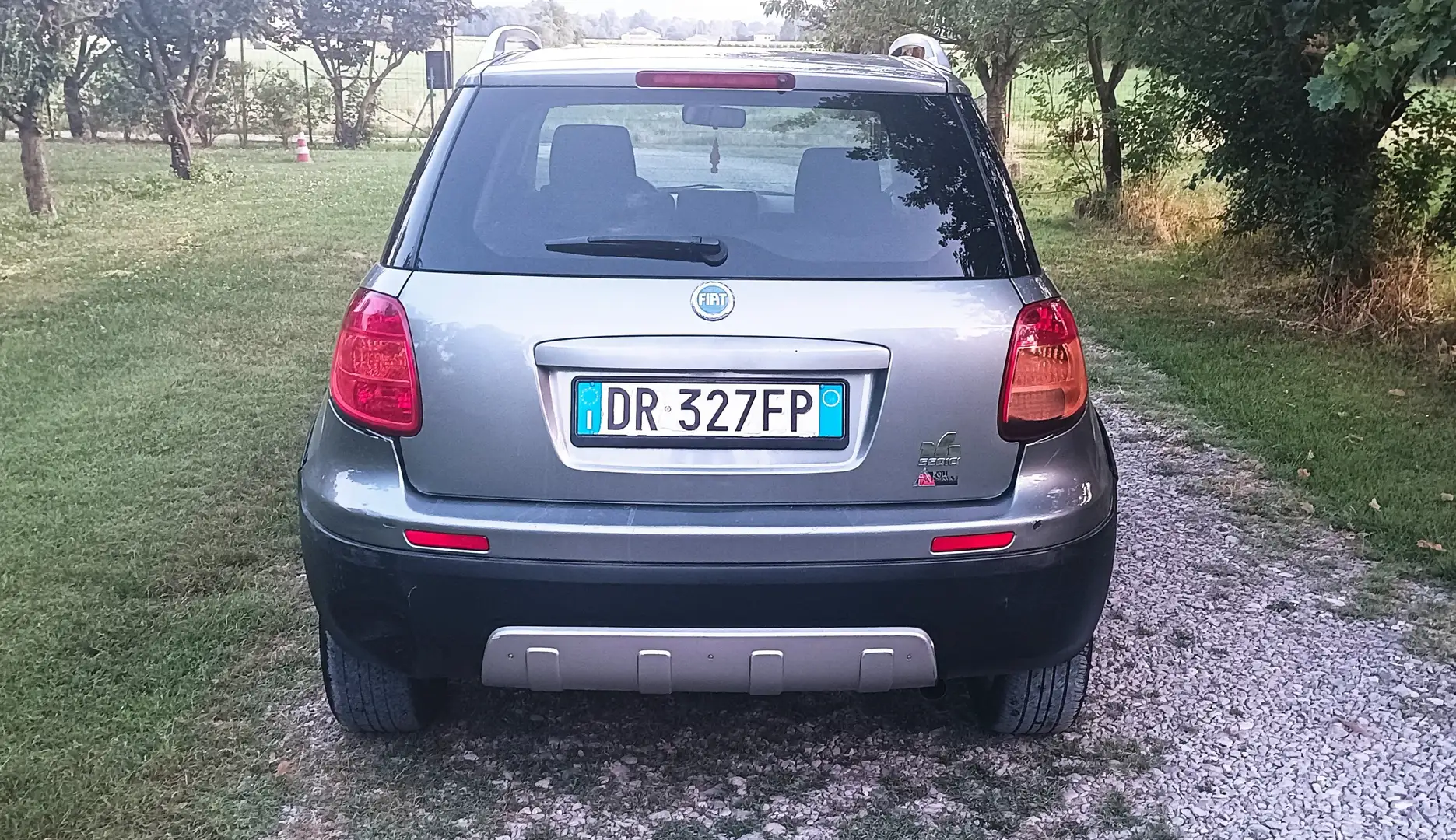 Fiat Sedici Sedici 1.9 mjt Emotion 4x4 120cv Gris - 1