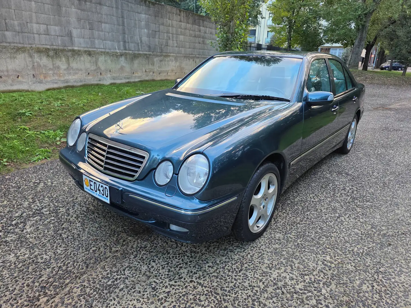 Mercedes-Benz E 430 E 430 4Matic Avantgarde Avantgarde Azul - 2