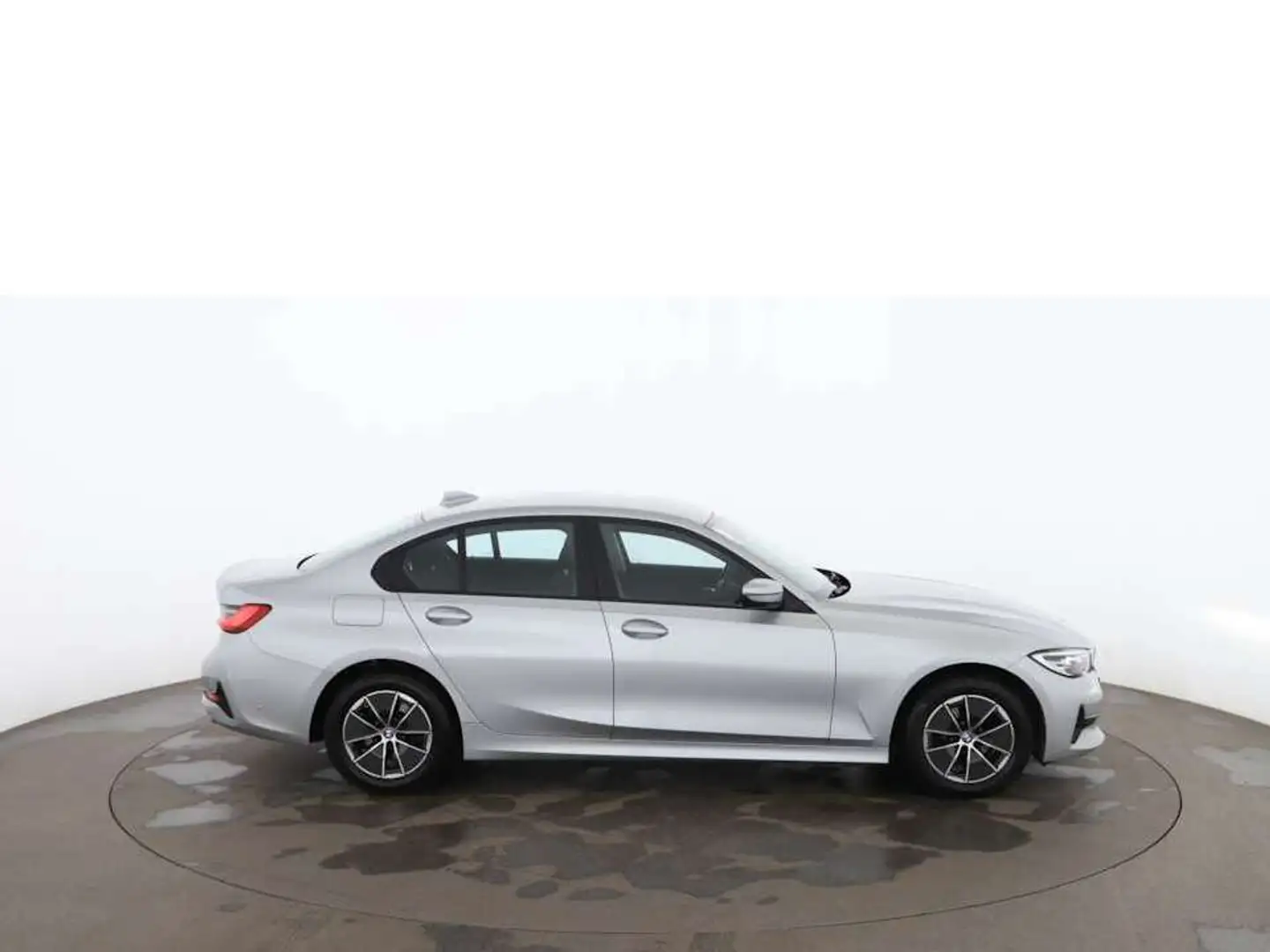 BMW 318 d Advantage LED NAVI ASSIST SITZHZG TEMPOMAT Silver - 2