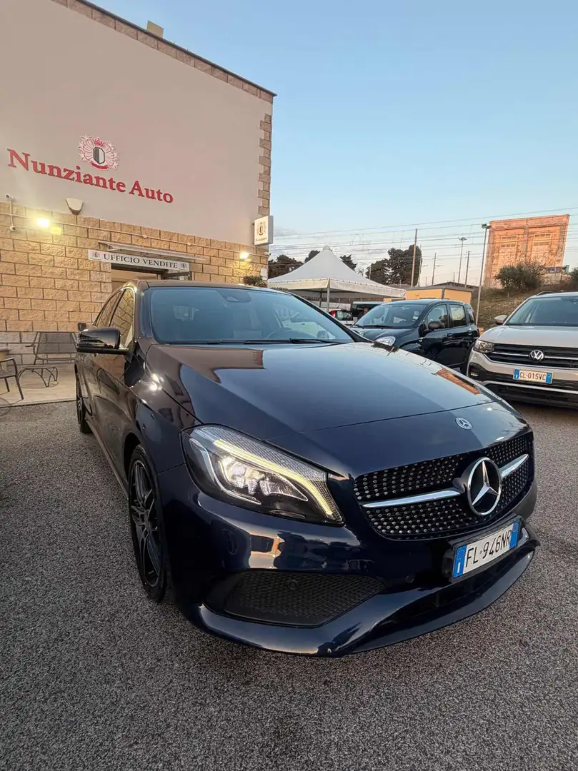 Mercedes-Benz A 180 d Automatic Premium Blu/Azzurro - 1